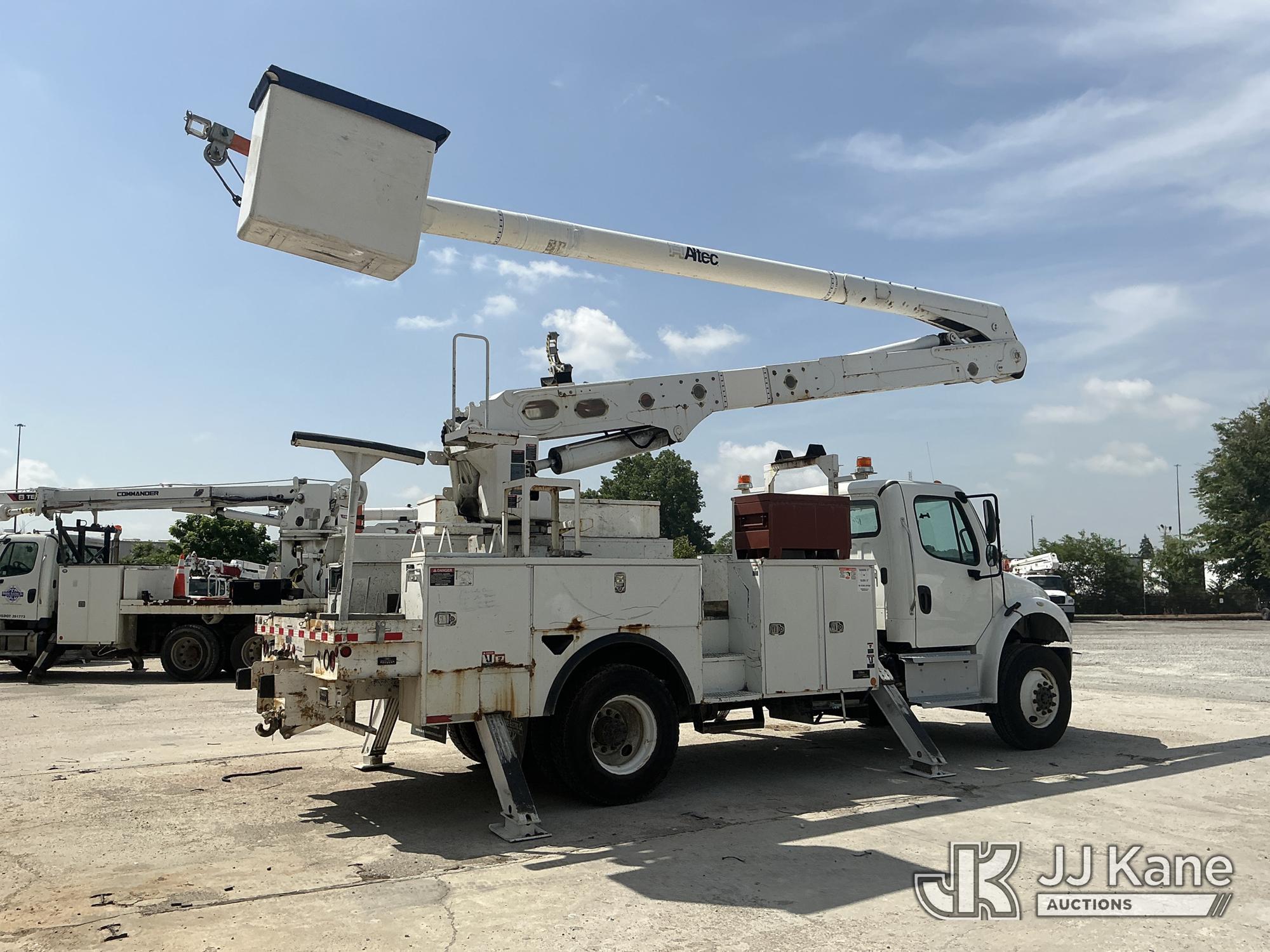 Altec AA55 Material Handling Bucket Truck On 2015 Freightliner M2 106 Utility Truck (1621265) - photo 4