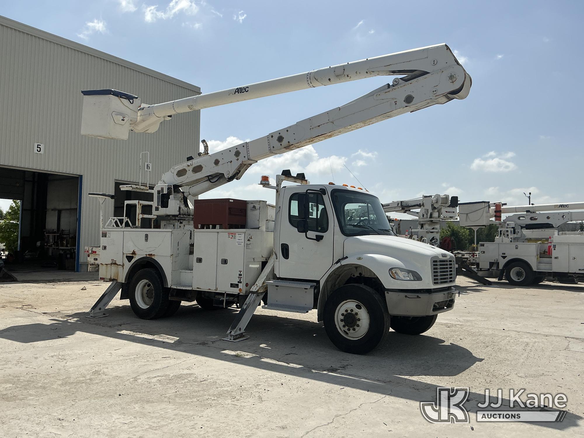 Altec AA55 Material Handling Bucket Truck On 2015 Freightliner M2 106 Utility Truck (1621265) - photo 5