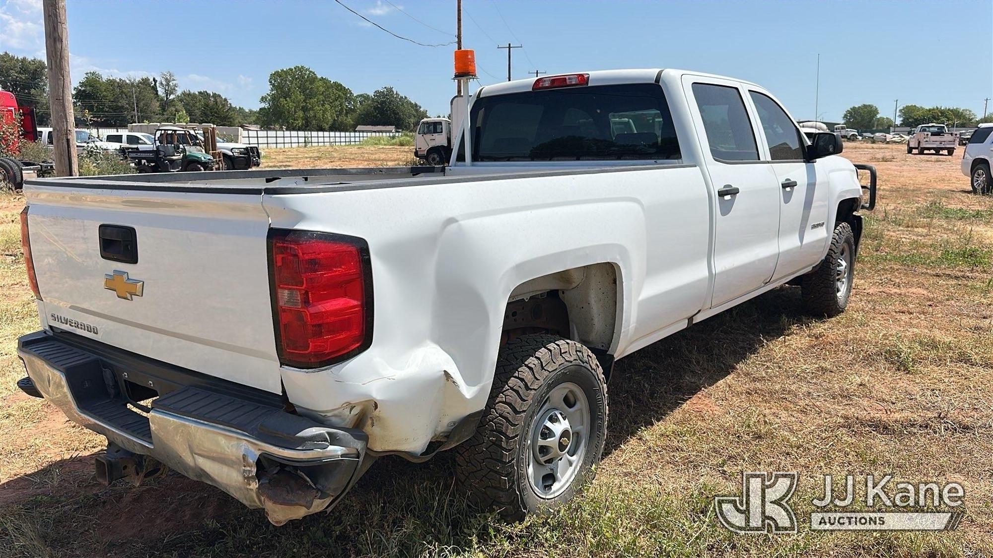 2018 Chevrolet Silverado 2500HD Crew-Cab Pickup Truck (1621889) - photo 3