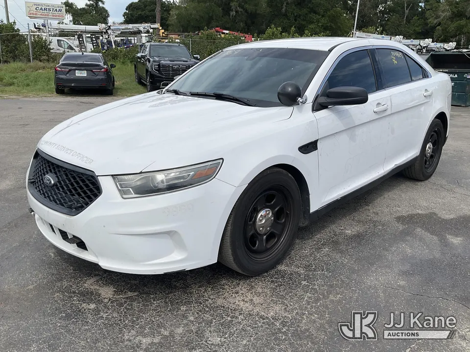 2017 Ford Taurus 4-Door Sedan (1622034)