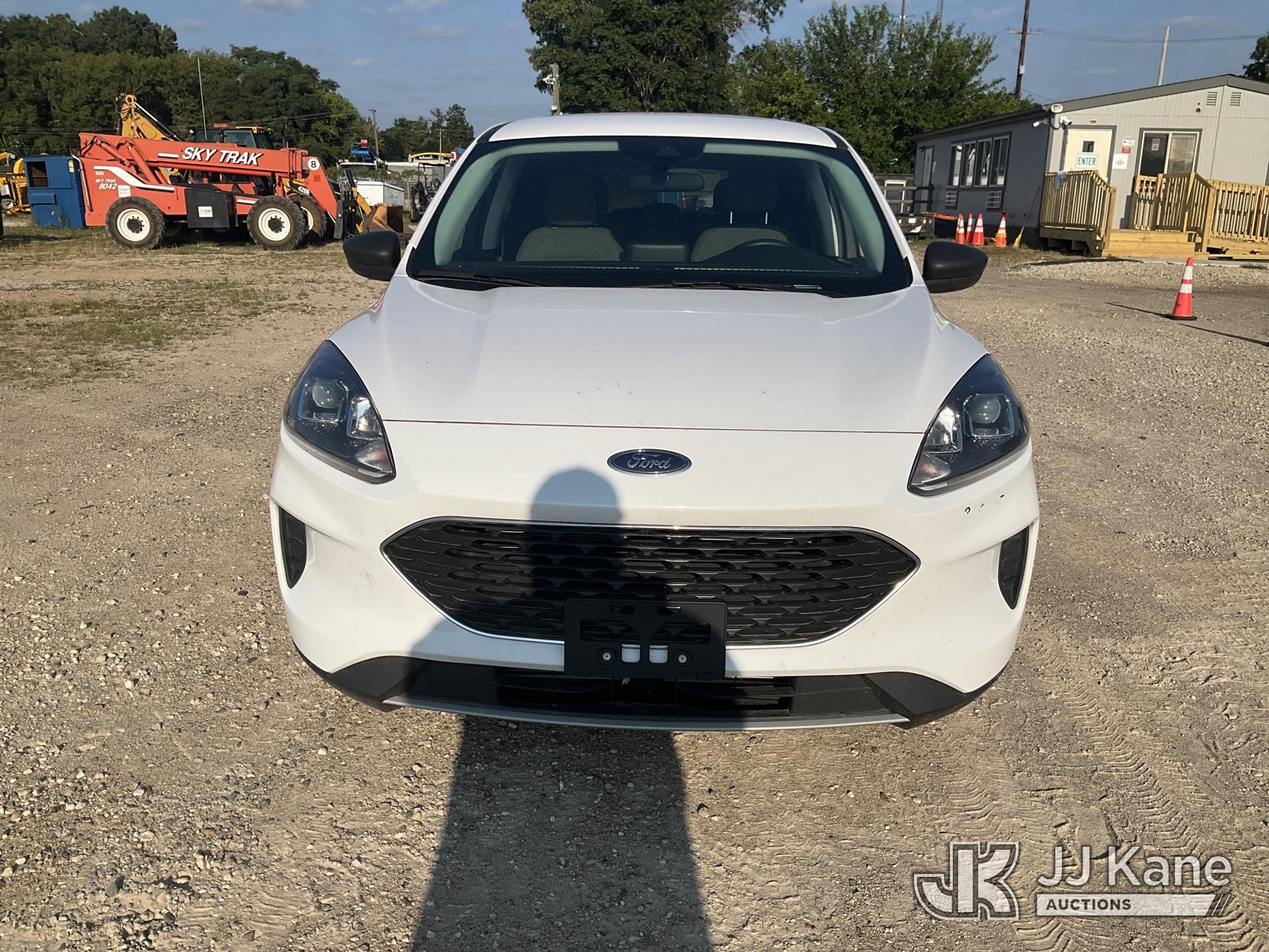 2022 Ford Escape 4-Door Sport Utility Vehicle (1622295) - photo 2