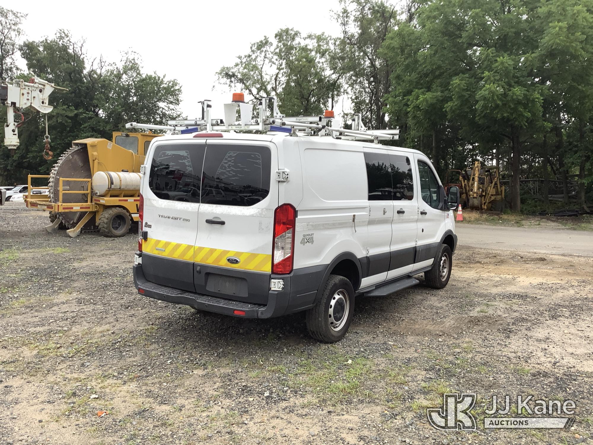 2017 Ford Transit Quigley 4x4 Cargo Van (1622698) - photo 4