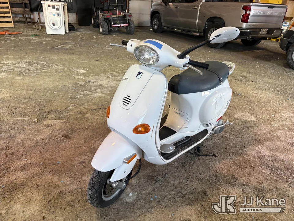 2003 Vespa M198F Motorcycle (1622801)