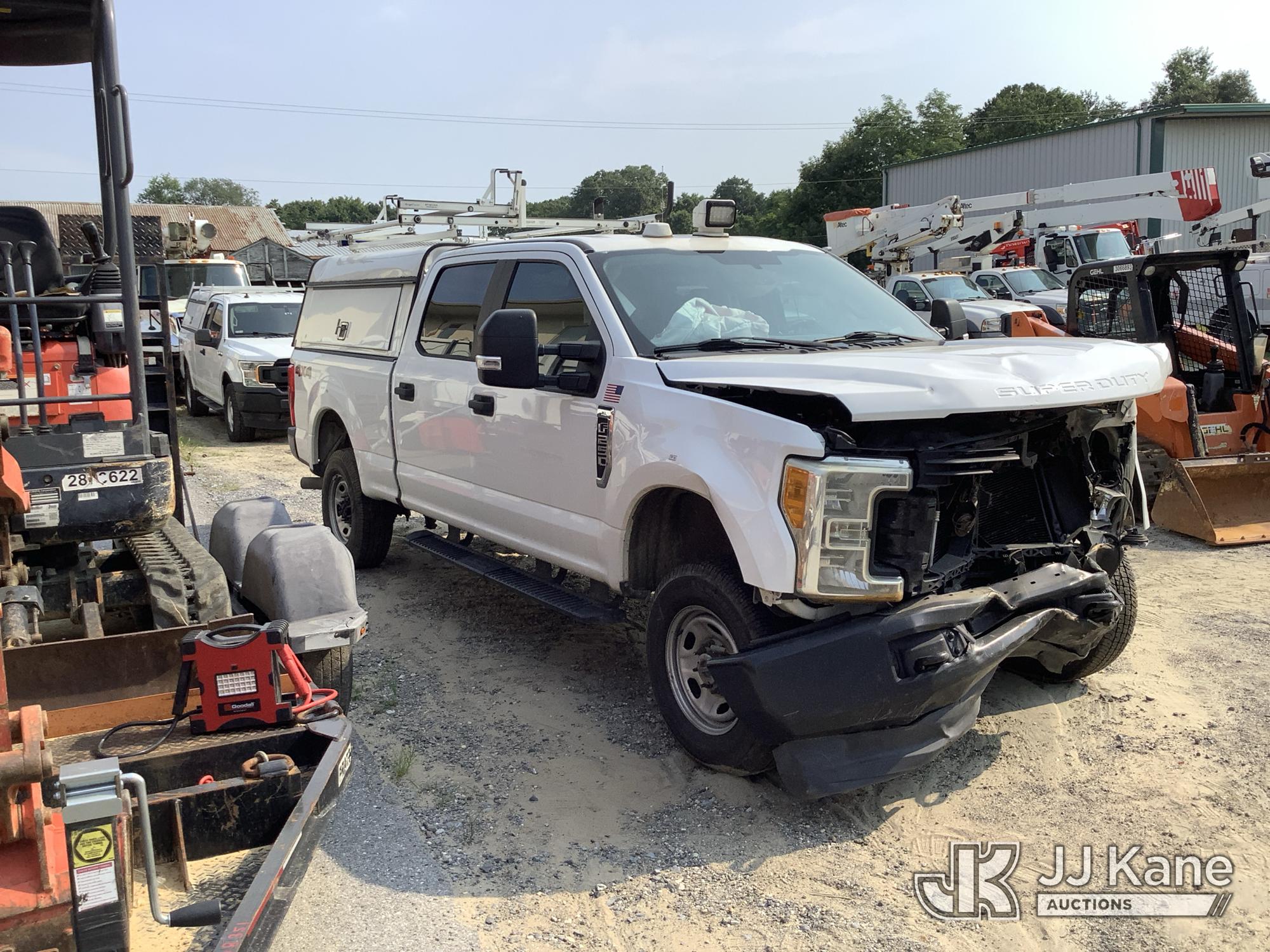 2017 Ford F250 4x4 Crew-Cab Pickup Truck (1622995) - photo 5