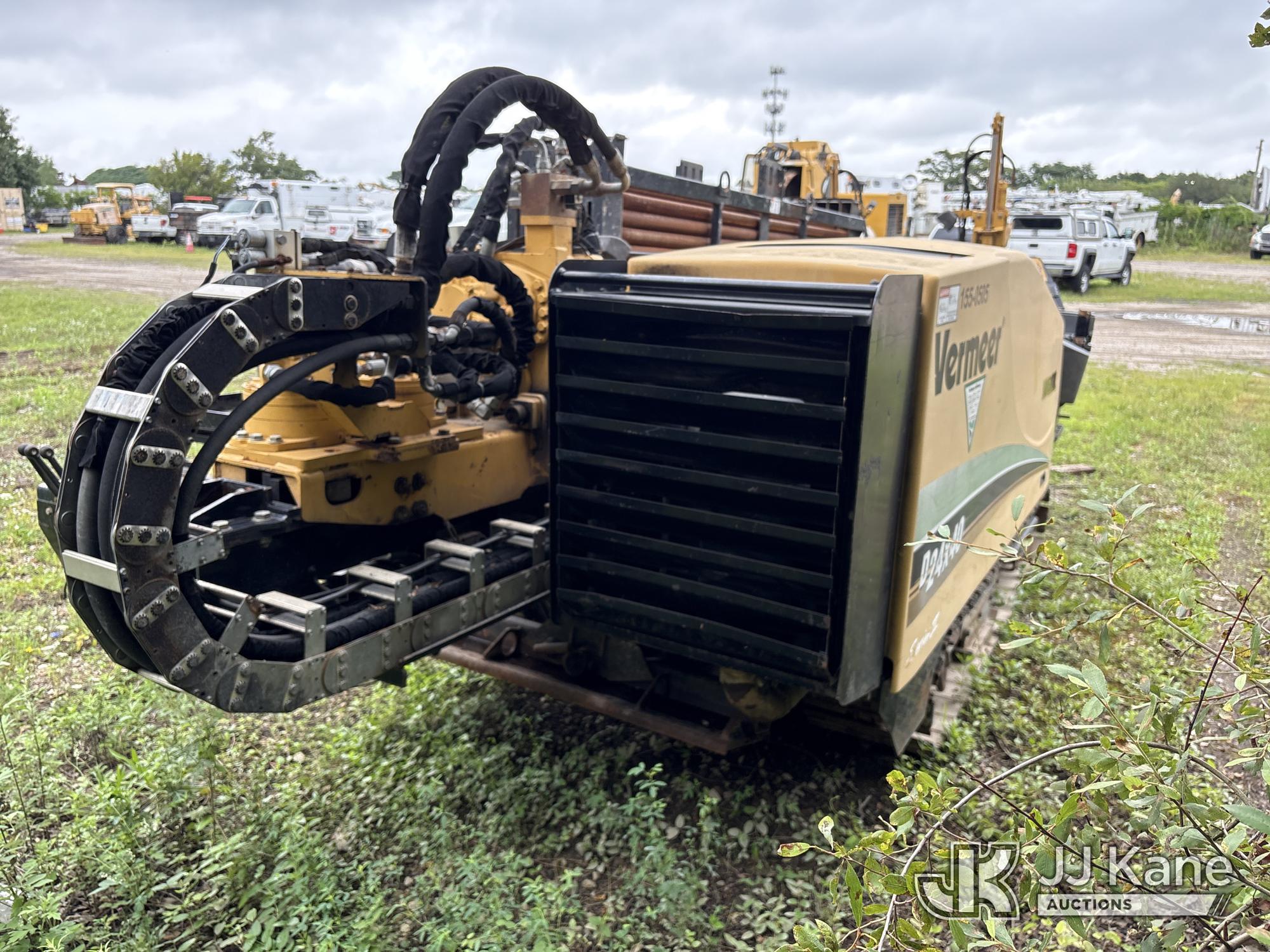 2010 Vermeer D24X40II Directional Boring Machine (1623035) - photo 3