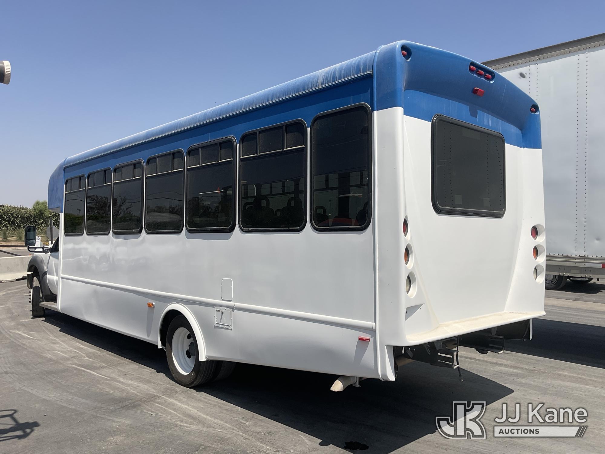 2016 Ford F-550 Passenger Bus (1623220) - photo 4