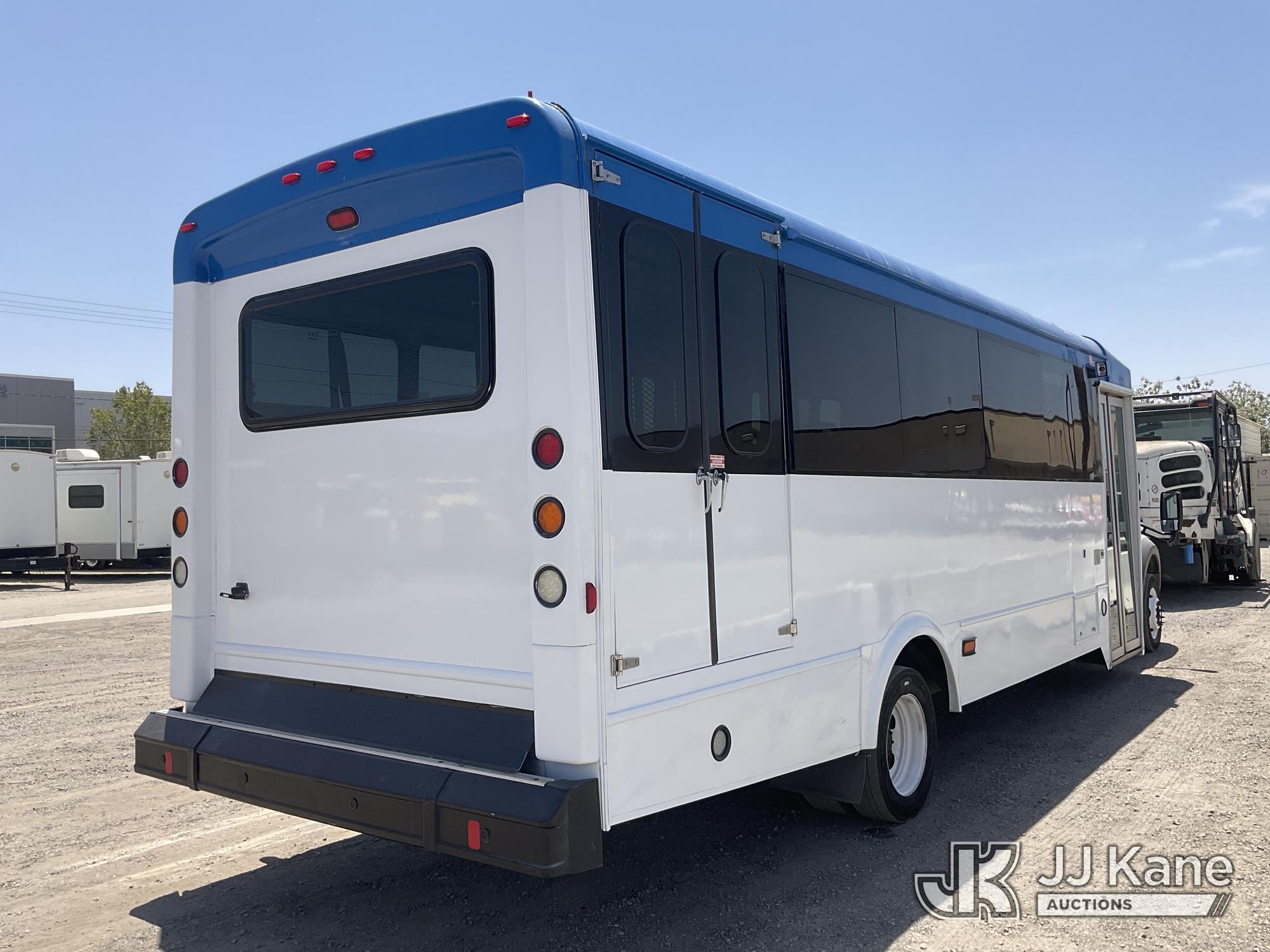 2019 Ford F-550 Bus (1623221) - photo 3