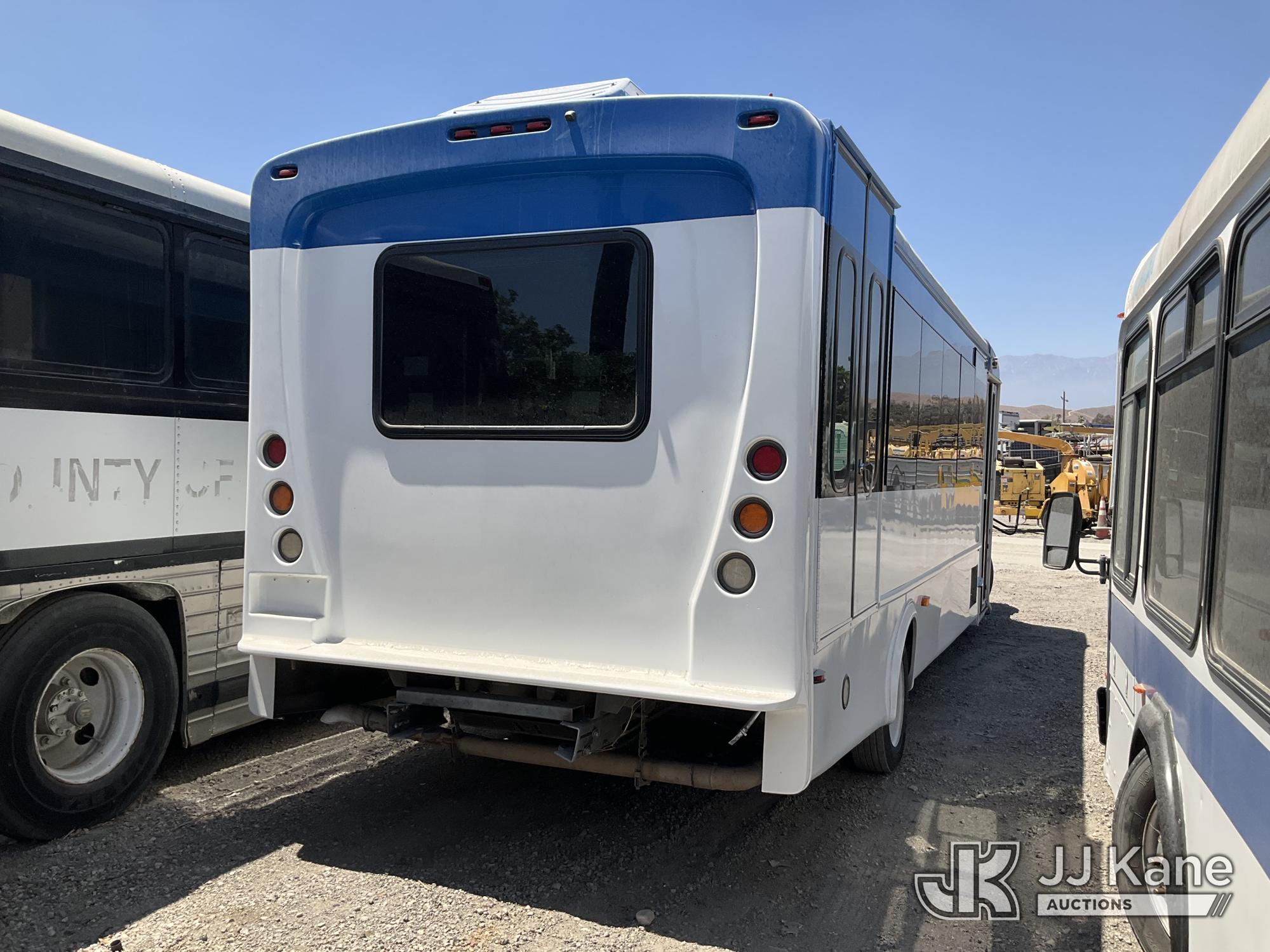 2019 Ford F-550 Passenger Bus (1623222) - photo 3