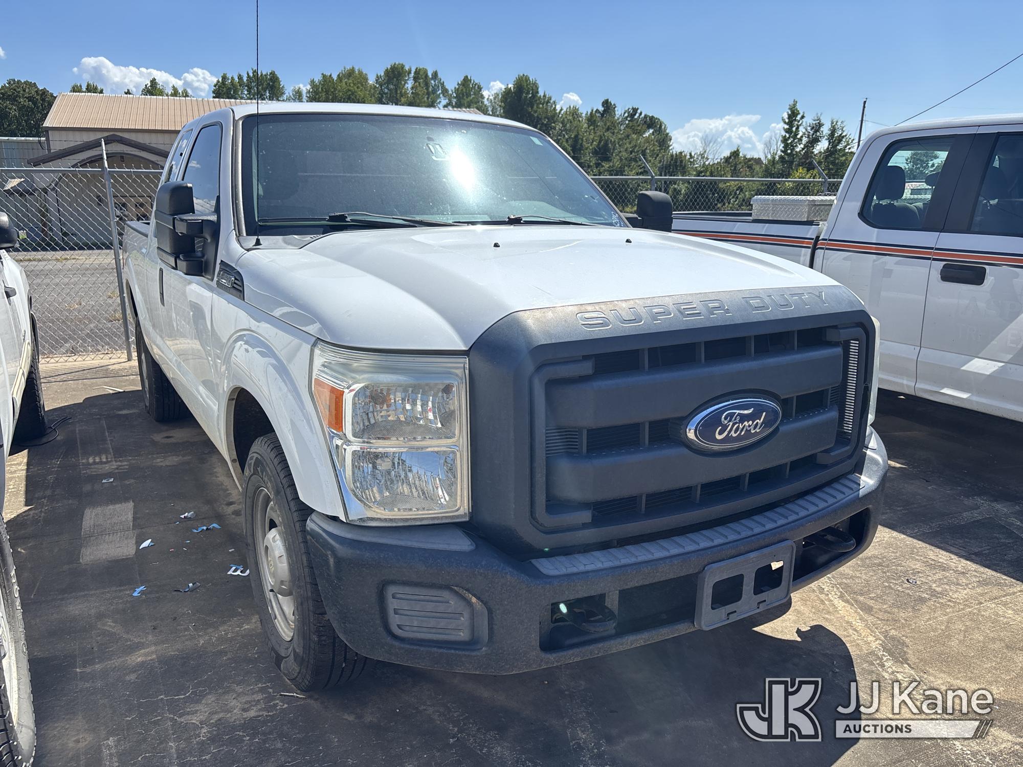 2013 Ford F-250 SD Extended-Cab Pickup Truck (1623842) - photo 2