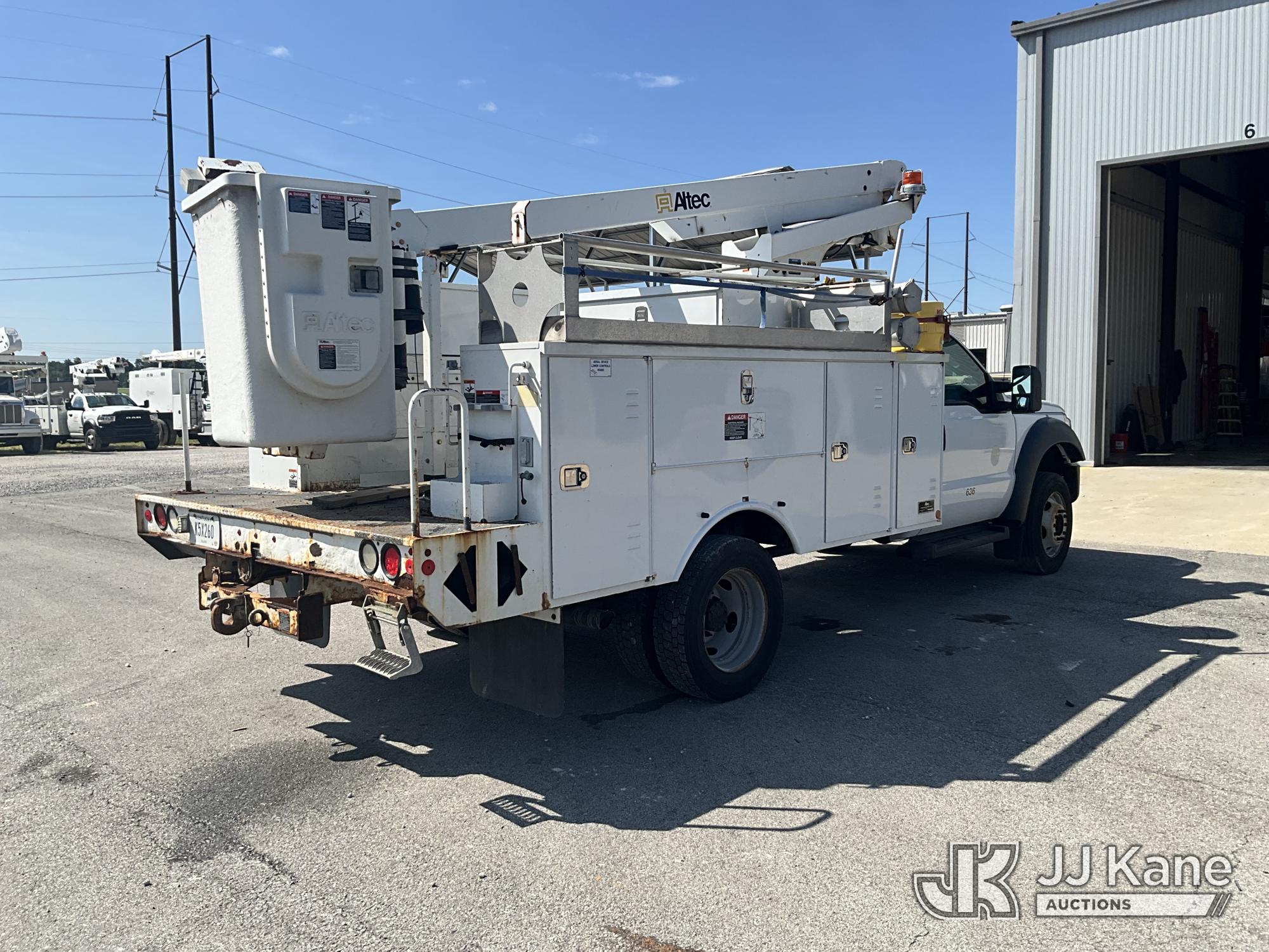 Altec AT200A Telescopic Non-Insulated Bucket Truck On 2014 Ford F-450 SD Service Truck (1624038) - photo 3