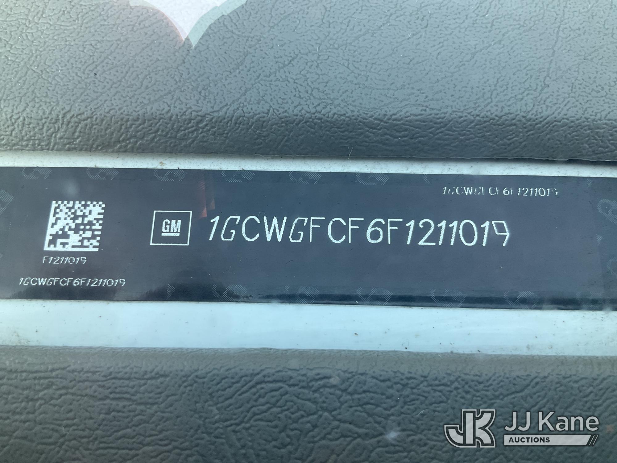 2015 Chevrolet Express G2500 Cargo Van (1624085) - photo 5
