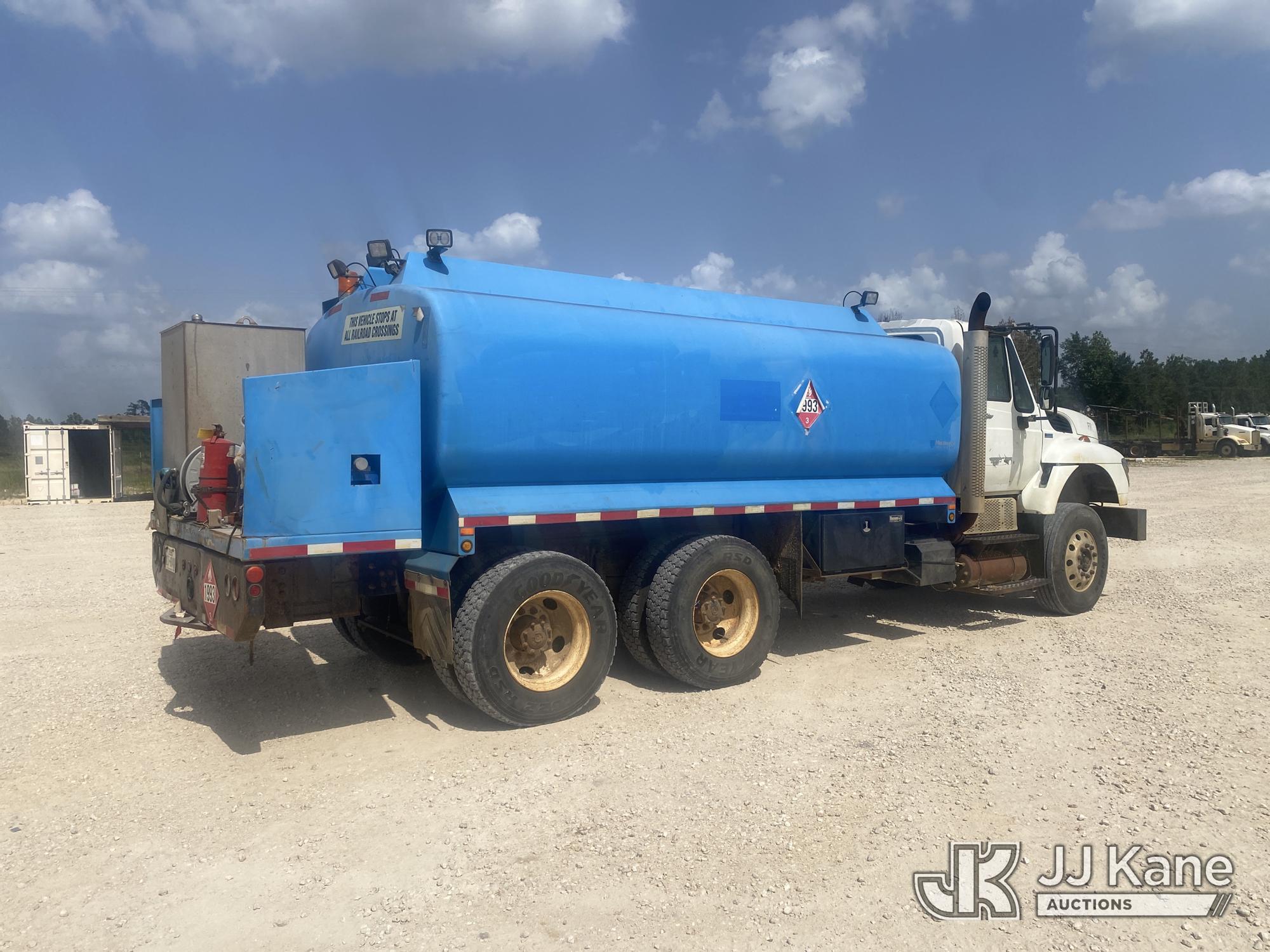 2014 International WorkStar 7600 Fuel Truck (1624114) - photo 3
