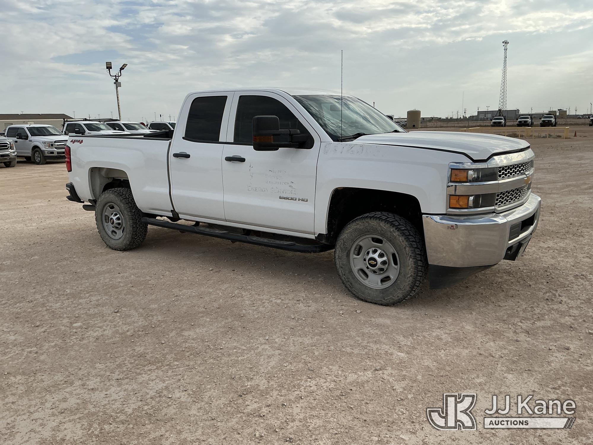 2019 Chevrolet Silverado 2500HD Crew-Cab Pickup Truck (1624240) - photo 2
