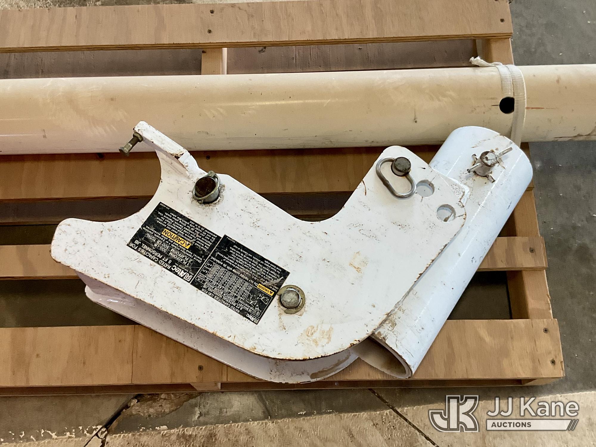 Altec D945-BR Digger Derrick On 2005 International 4300 Utility Truck (1624279) - photo 5