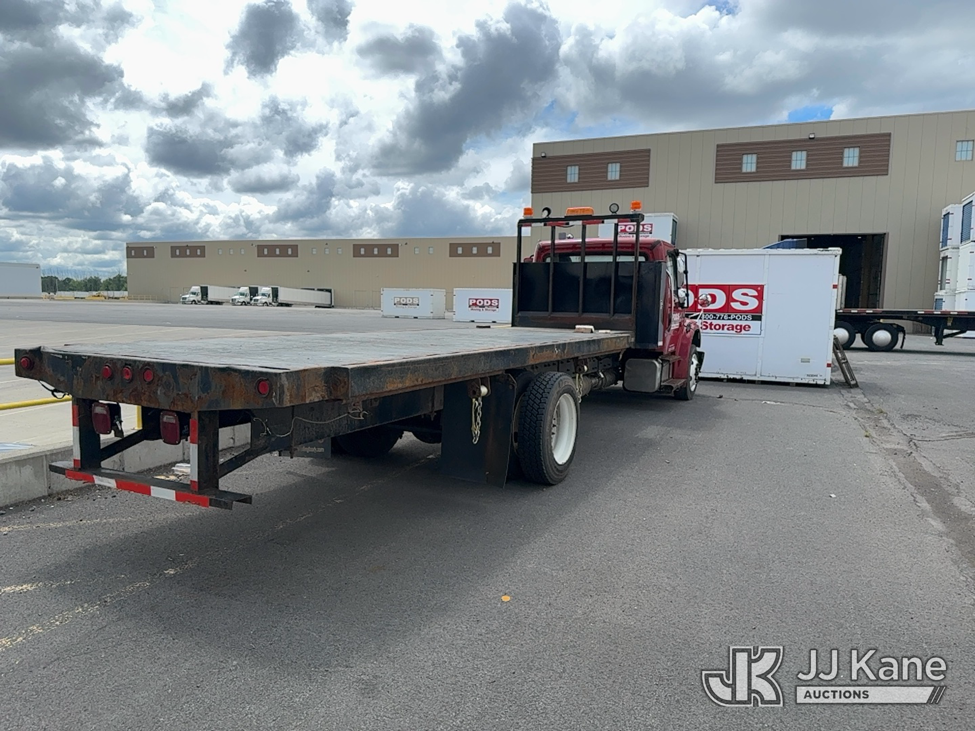 2017 Freightliner M2 106 Flatbed/Service Truck (1625237) - photo 3