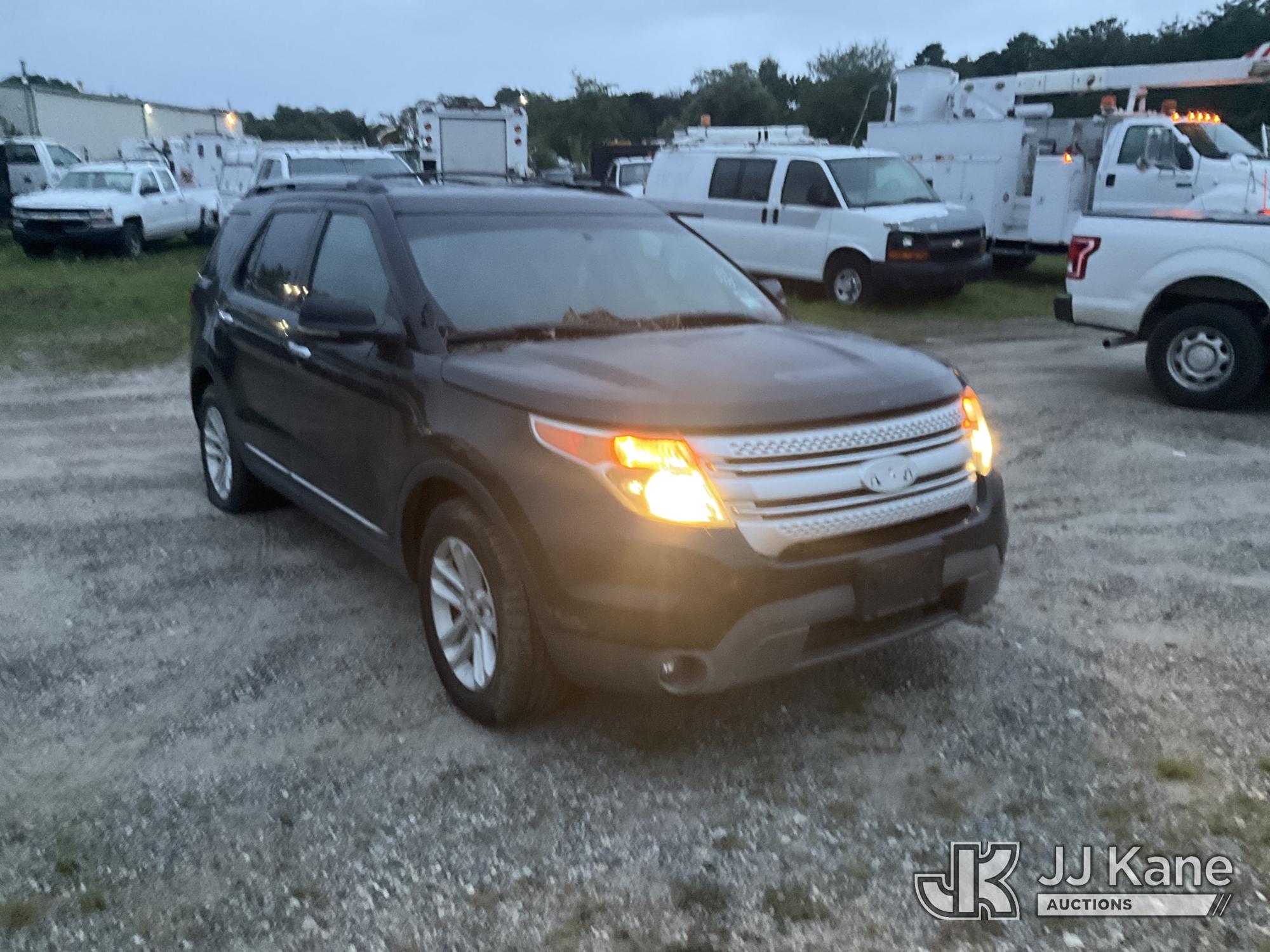 2013 Ford Explorer 4-Door Sport Utility Vehicle (1625459) - photo 2