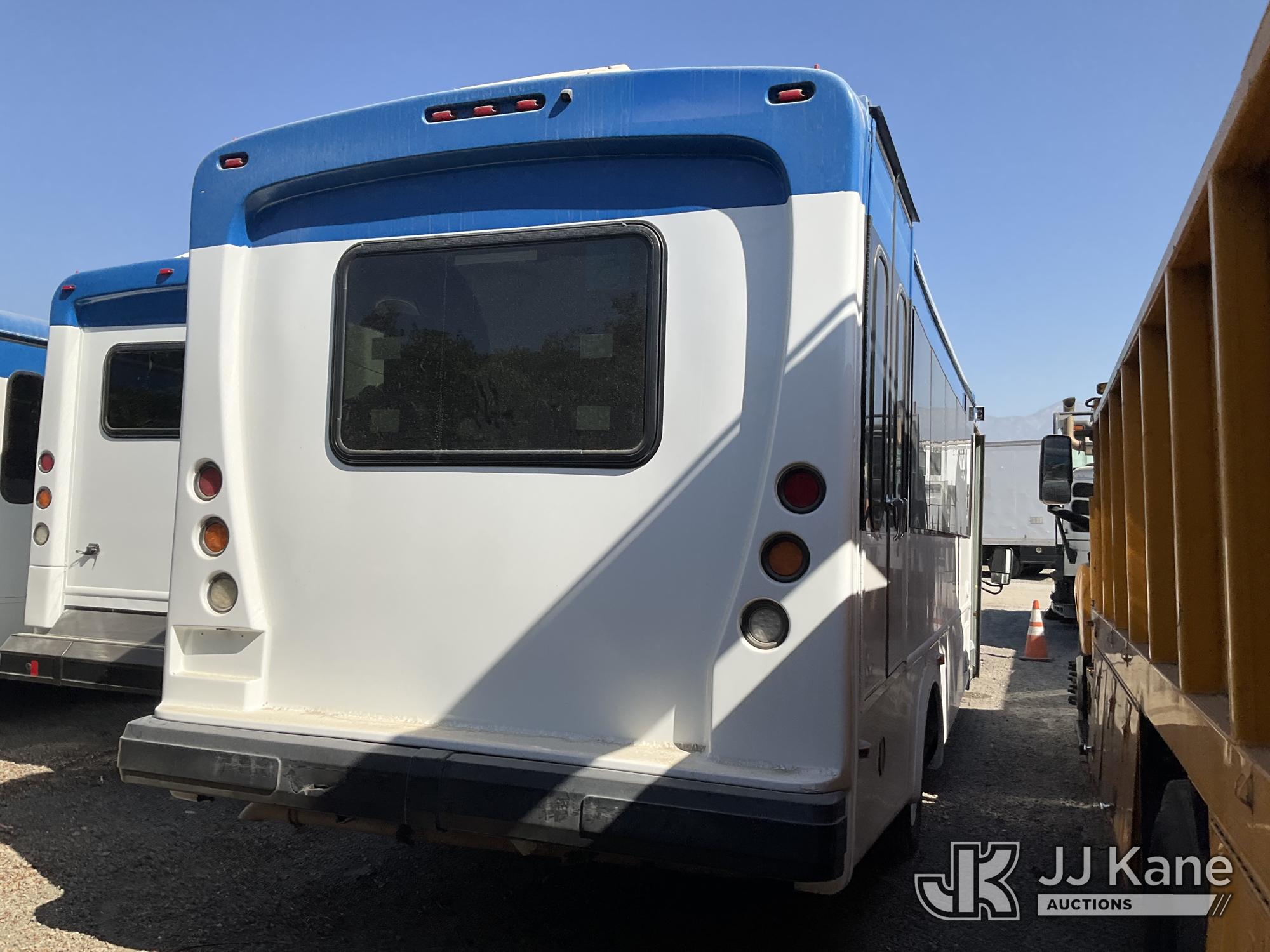 2019 Ford F-550 Passenger Bus (1625722) - photo 3