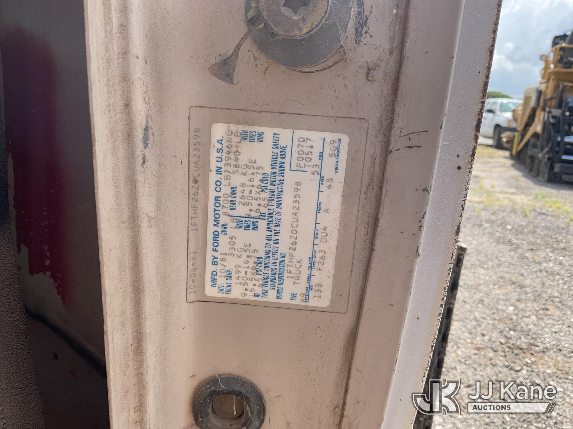 Pressure Digger On 1982 Ford F250 T/A Flatbed/Utility Truck (1626045) - photo 5