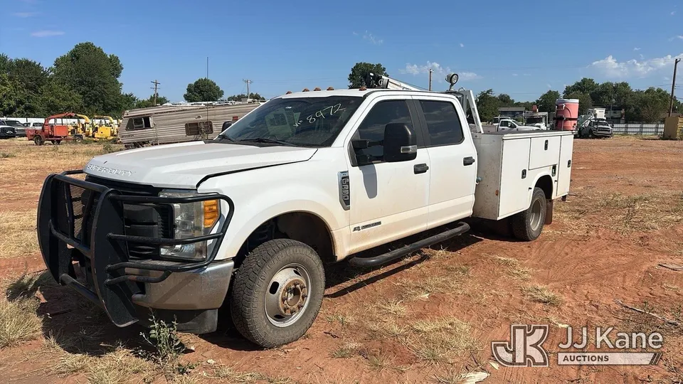 2017 Ford F-350 SD Crew Cab Mechanics Service Truck (1626143)