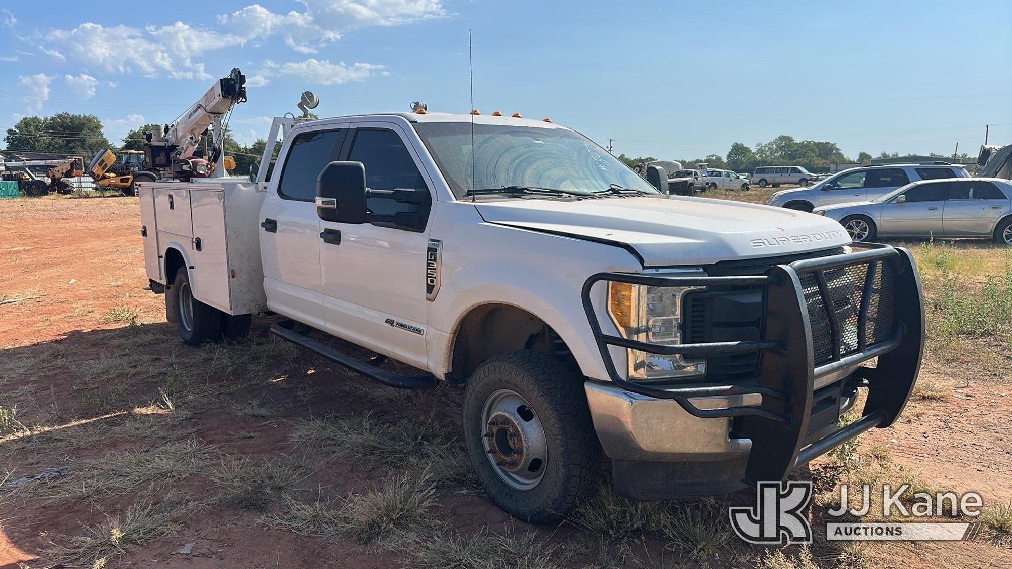 2017 Ford F-350 SD Crew Cab Mechanics Service Truck (1626143) - photo 2