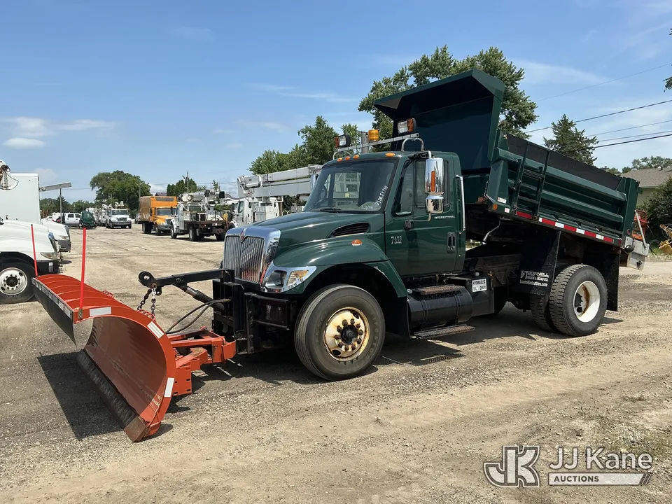 2005 International 7400 Dump Truck (1626158)