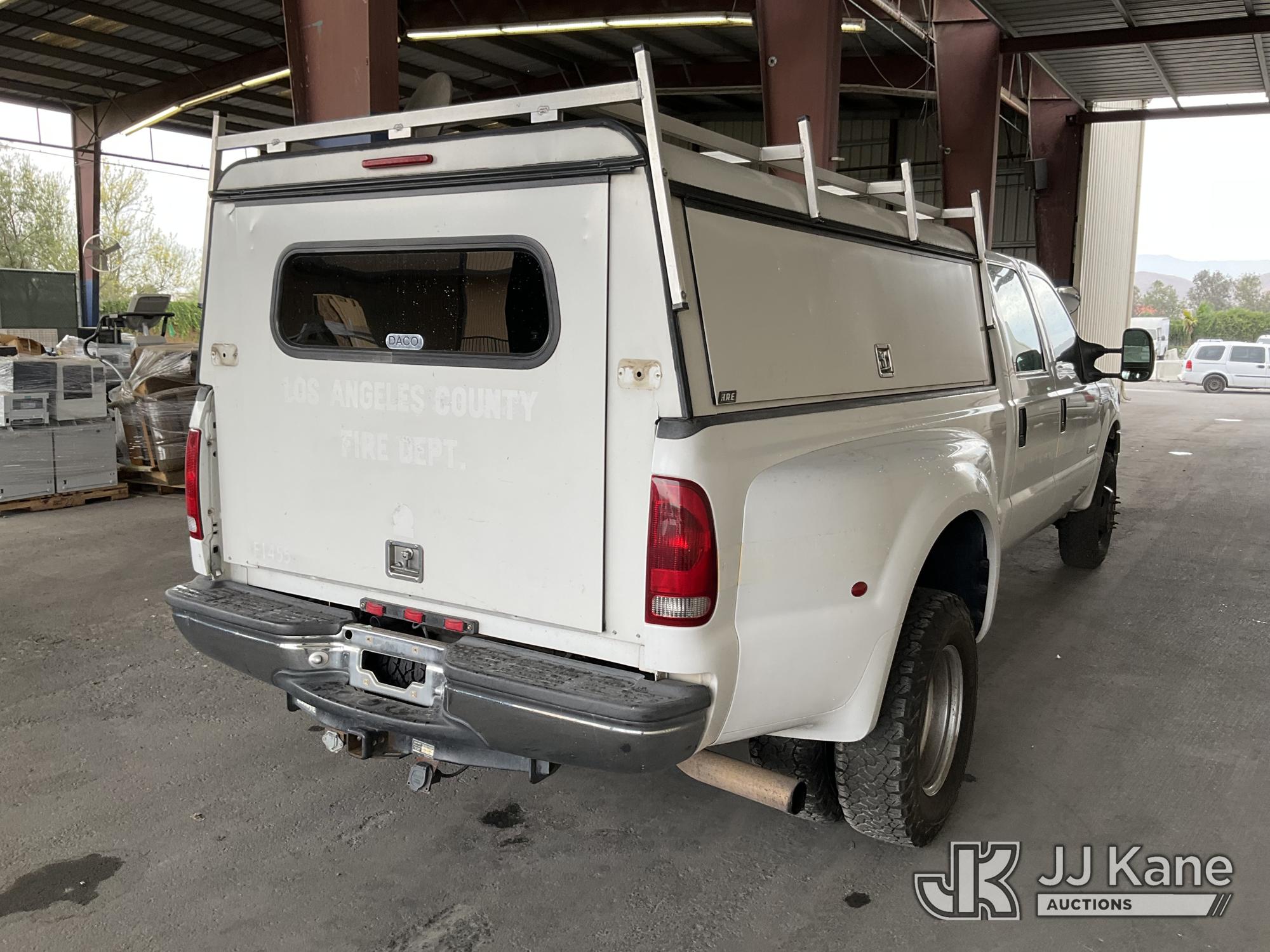 2006 Ford F-350 SD Crew-Cab Dual Wheel Pickup Truck (1626732) - photo 3