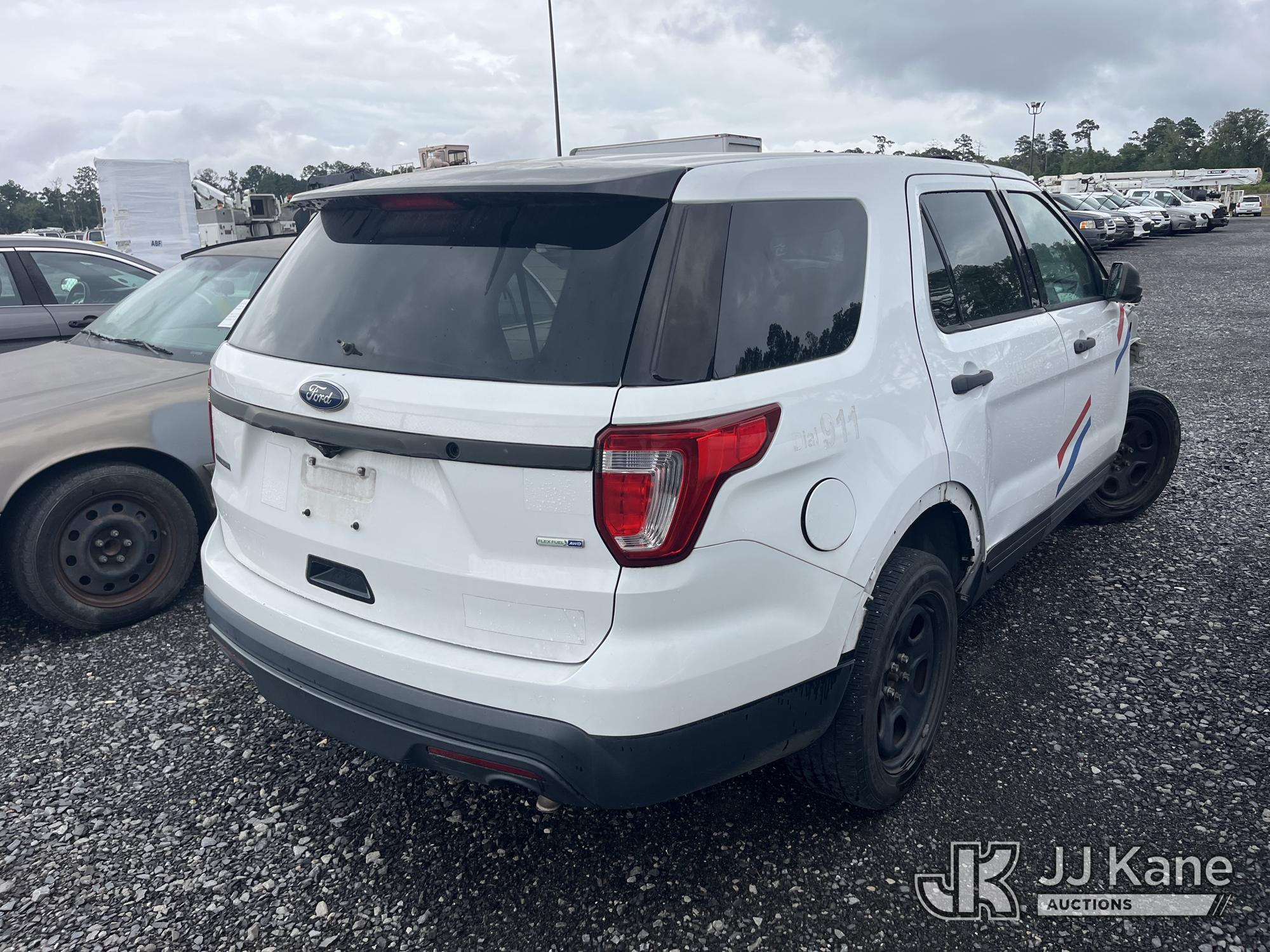 2017 Ford Explorer AWD Police Interceptor 4-Door Sport Utility Vehicle (1627139) - photo 3