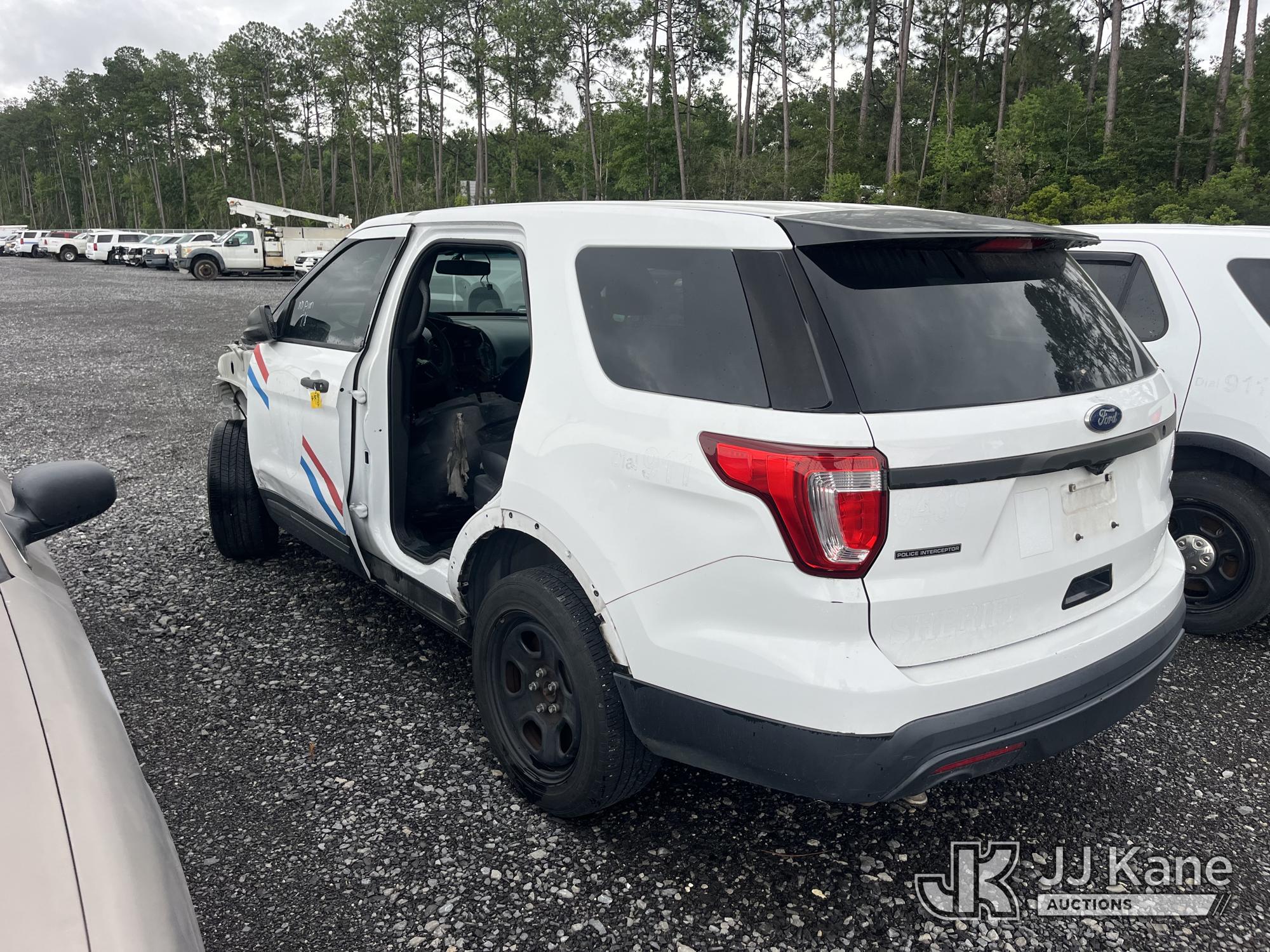 2017 Ford Explorer AWD Police Interceptor 4-Door Sport Utility Vehicle (1627139) - photo 4