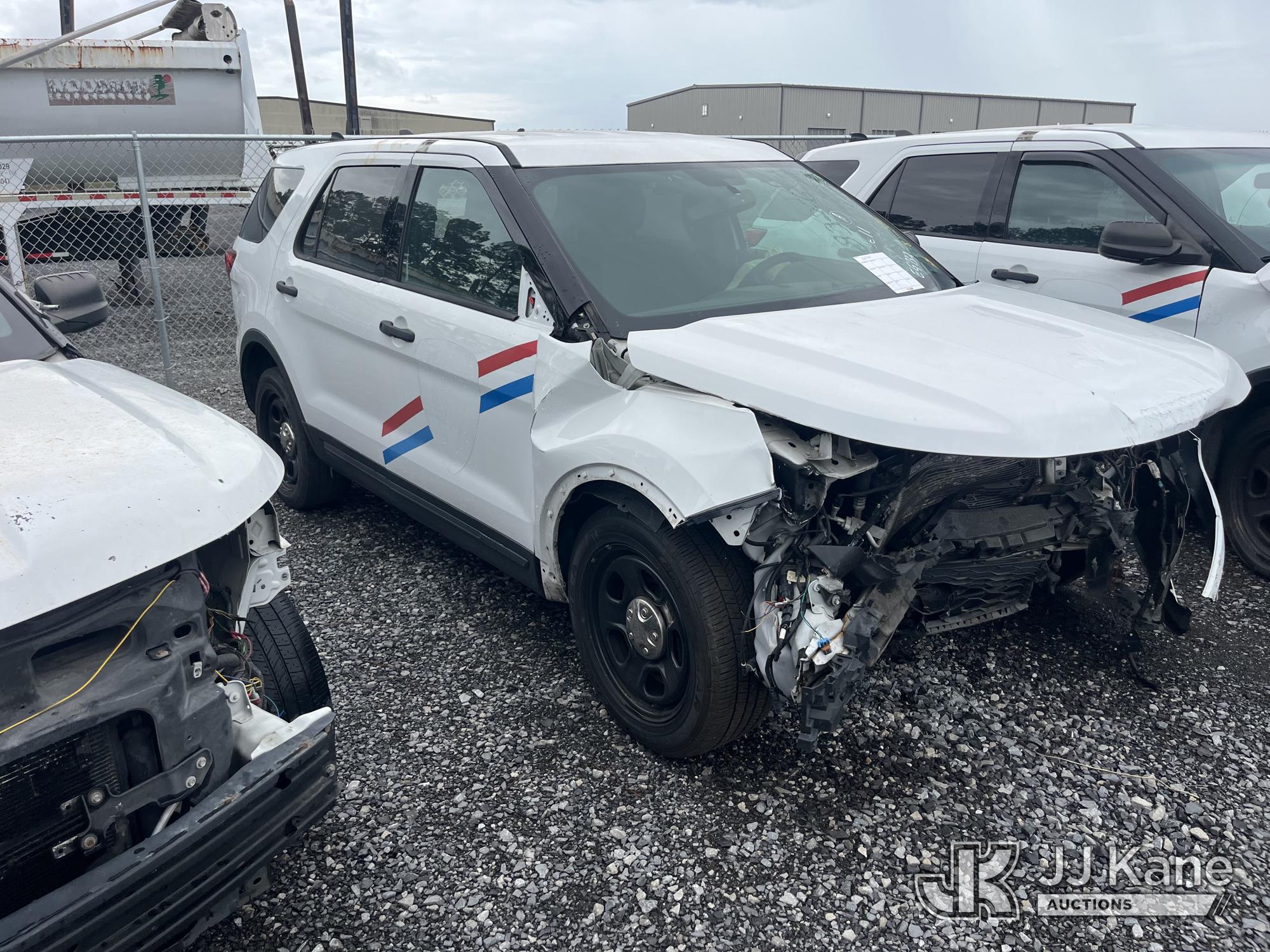 2019 Ford Explorer AWD Police Interceptor 4-Door Sport Utility Vehicle (1627198) - photo 2