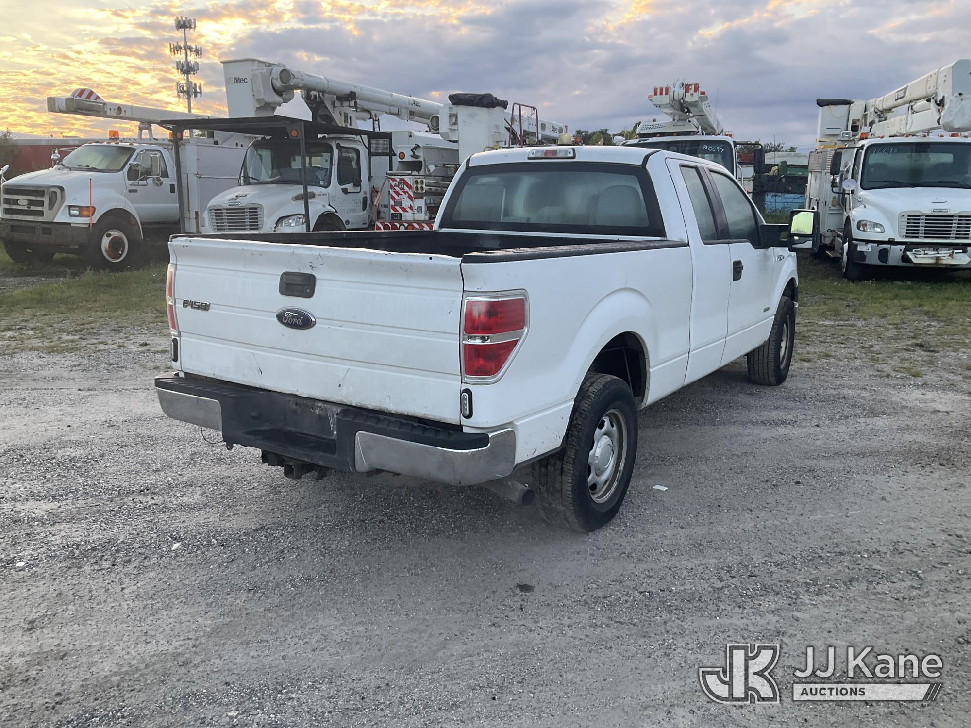2014 Ford F-150 Extended-Cab Pickup Truck (1627359) - photo 4