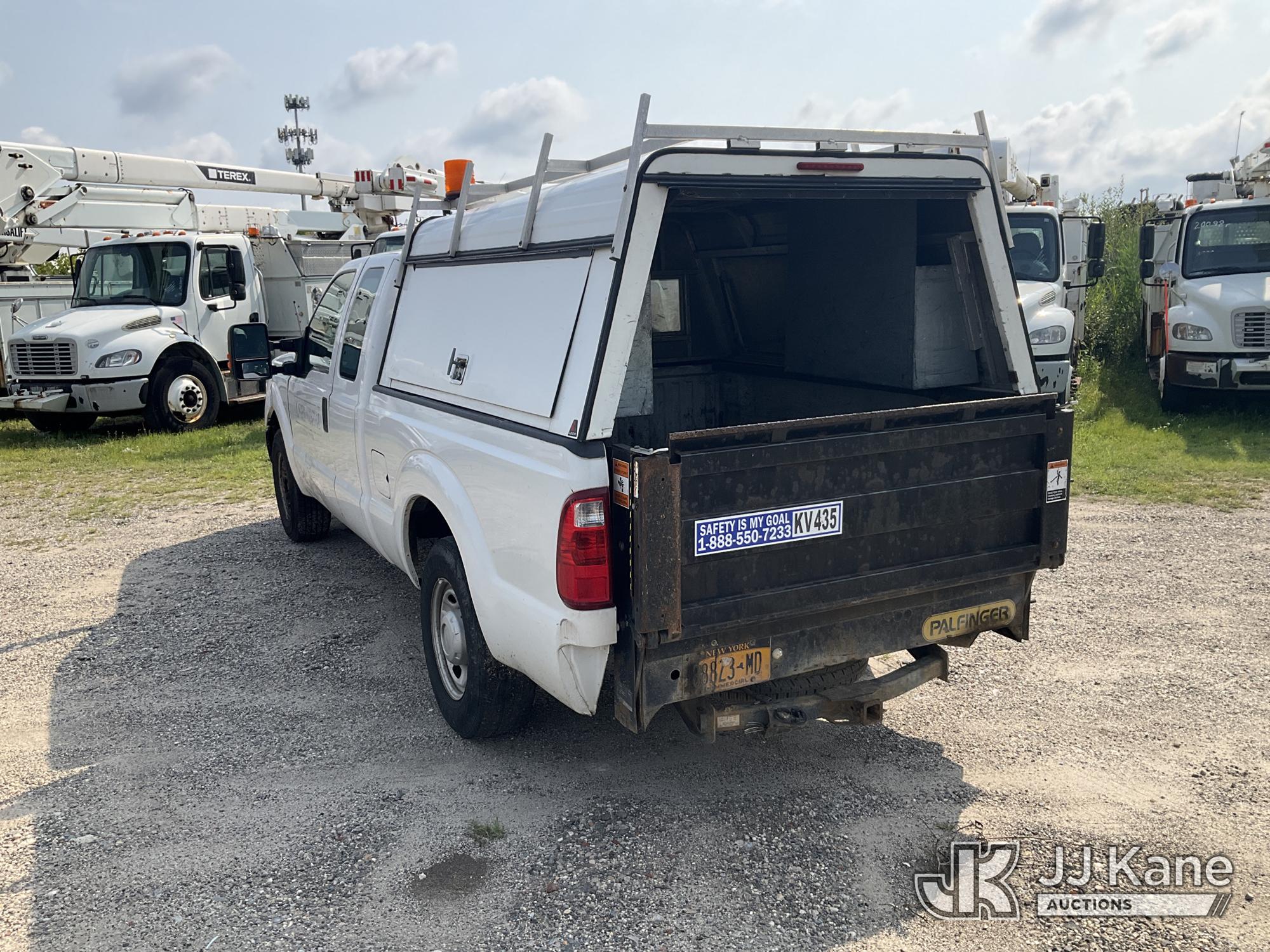 2012 Ford F250 Extended-Cab Pickup Truck (1627363) - photo 5