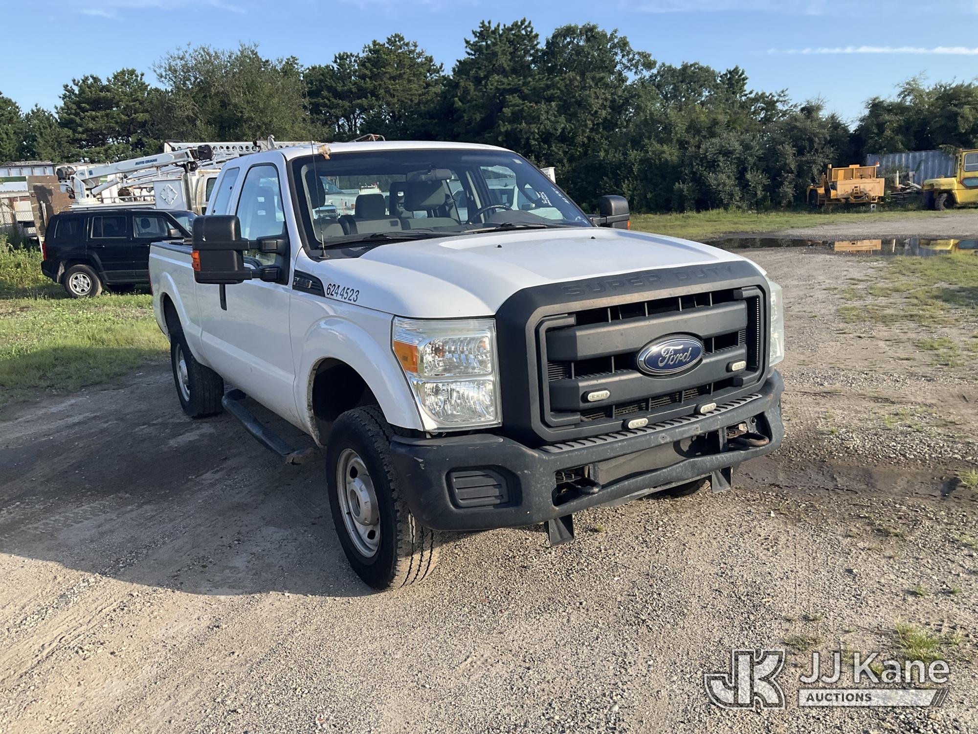 2014 Ford F-250 SD Extended-Cab Pickup Truck (1627364) - photo 2