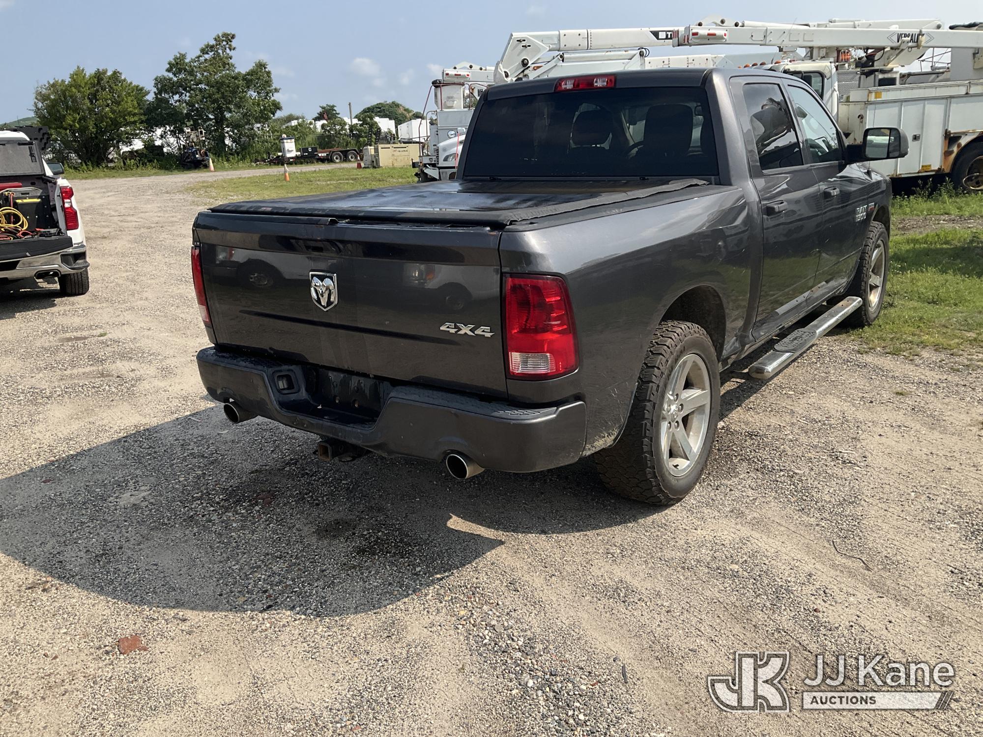 2014 RAM 1500 Crew-Cab Pickup Truck (1627368) - photo 4