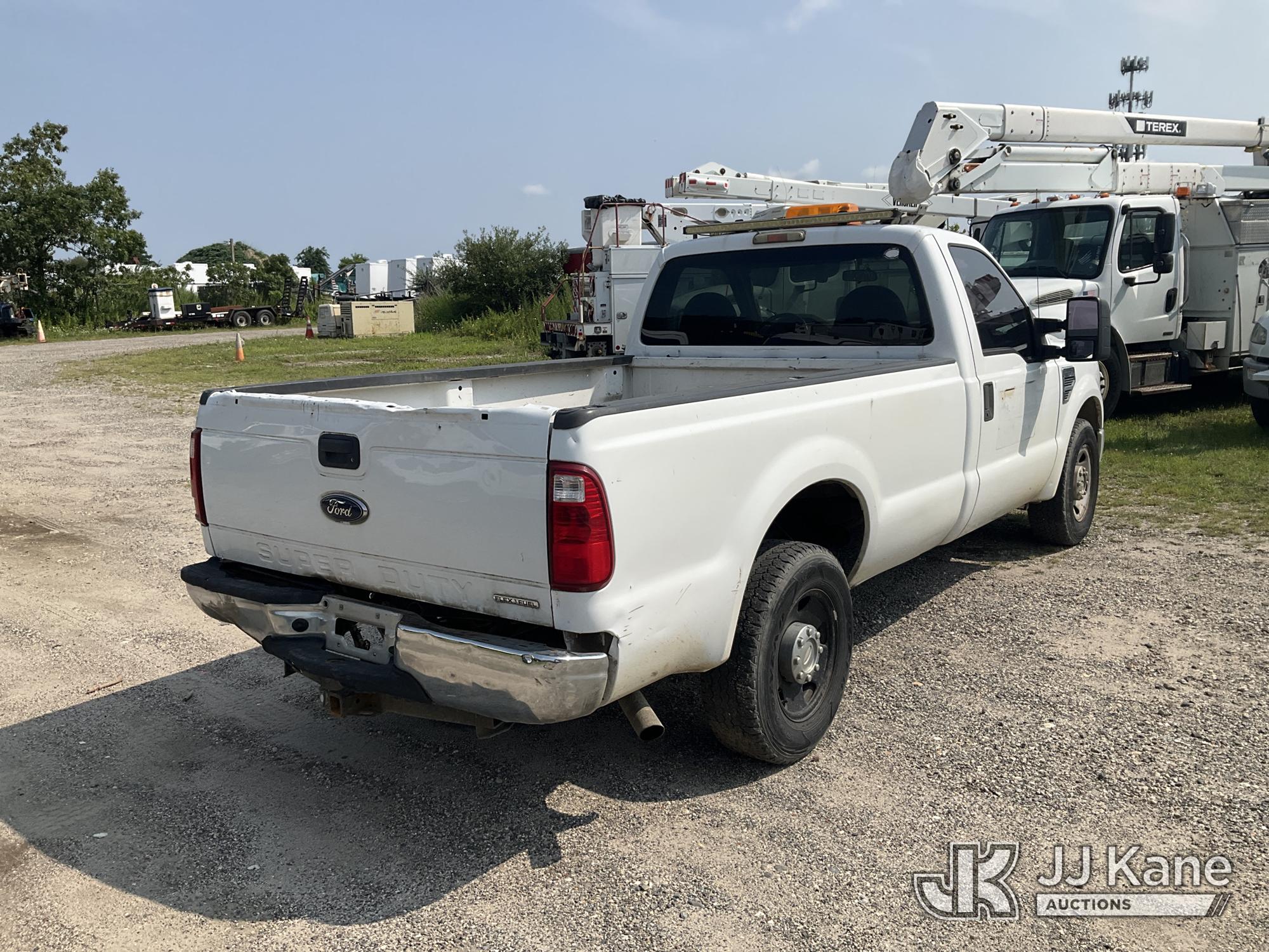2009 Ford F-250 SD Pickup Truck (1627369) - photo 4