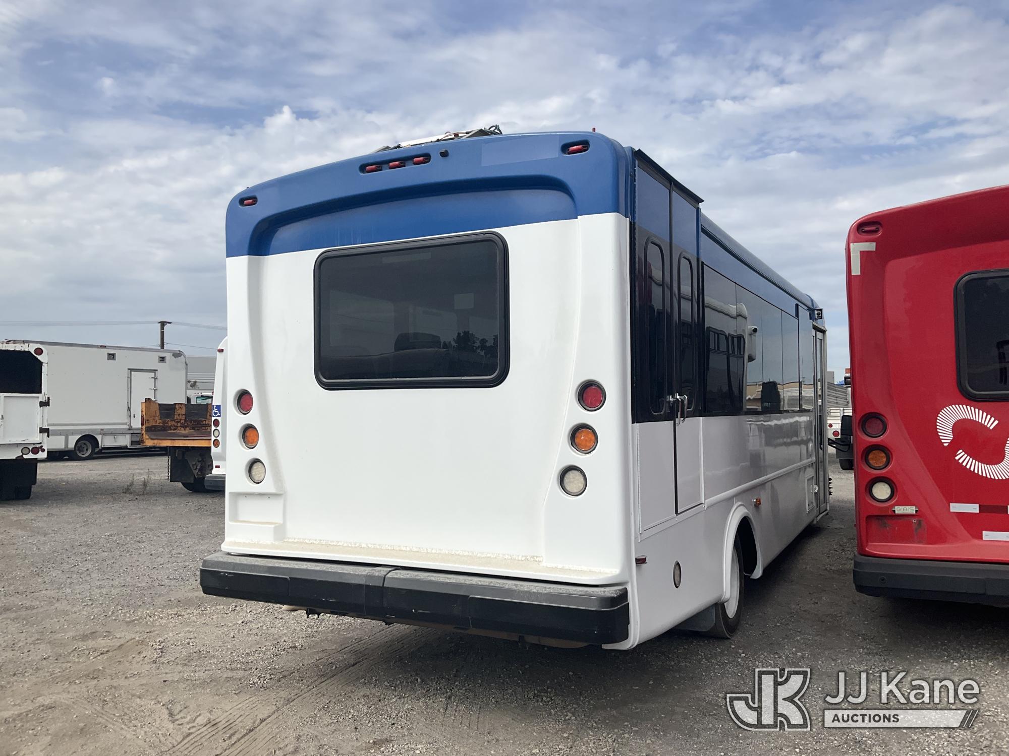2019 Ford F-550 Passenger Bus (1628057) - photo 3