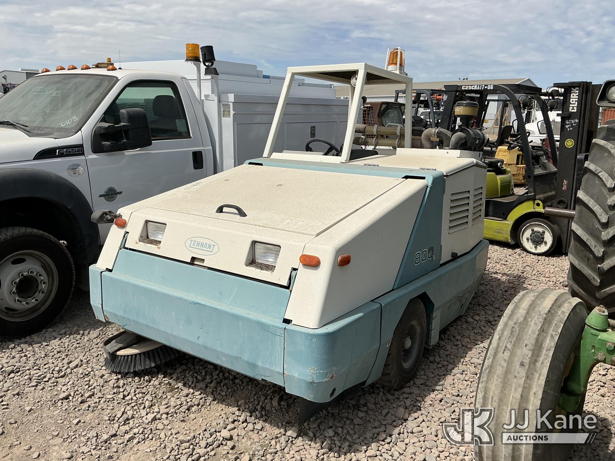 Tennant 800 Sweeper (1628145) - photo 2