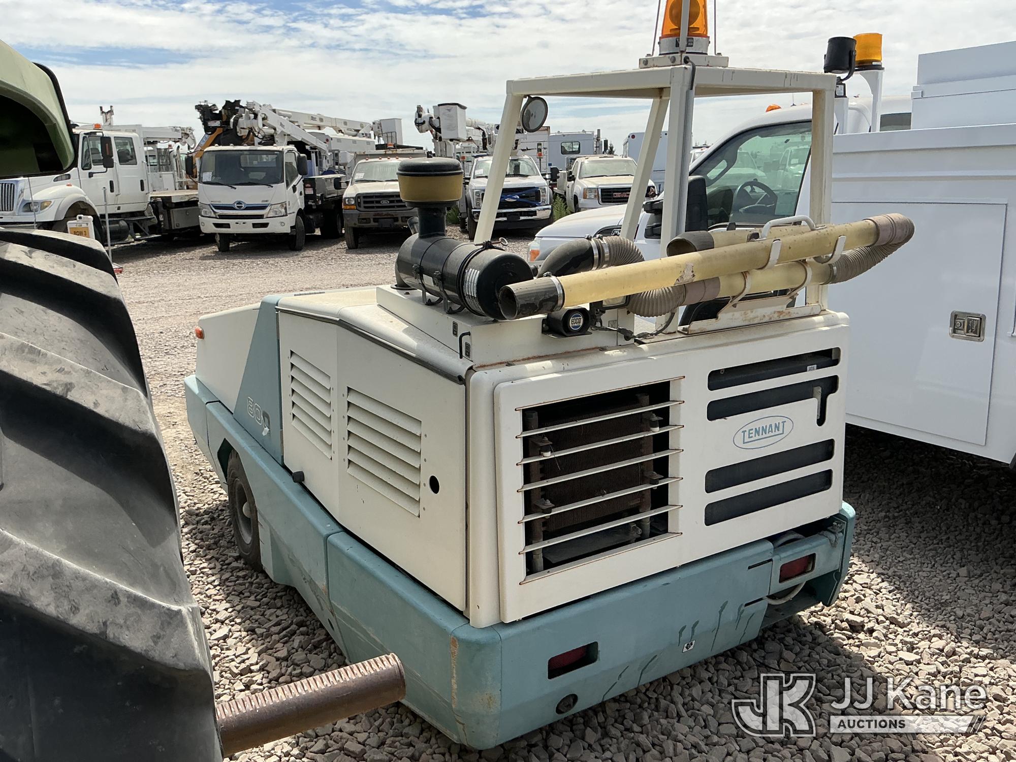 Tennant 800 Sweeper (1628145) - photo 3