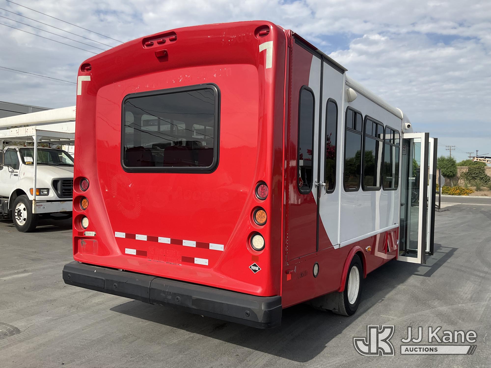 2016 Ford Econoline E-450 Passenger Bus (1628185) - photo 3
