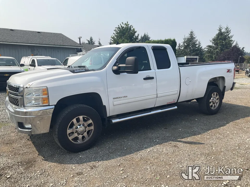 2013 Chevrolet Silverado 2500HD Extended-Cab Pickup Truck (1628314)