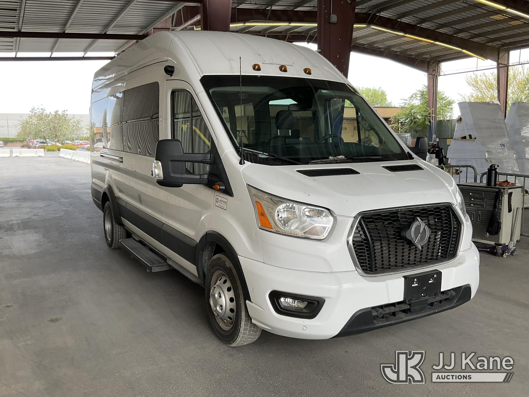 2022 Ford Transit Extended Passenger Van (1628480) - photo 2