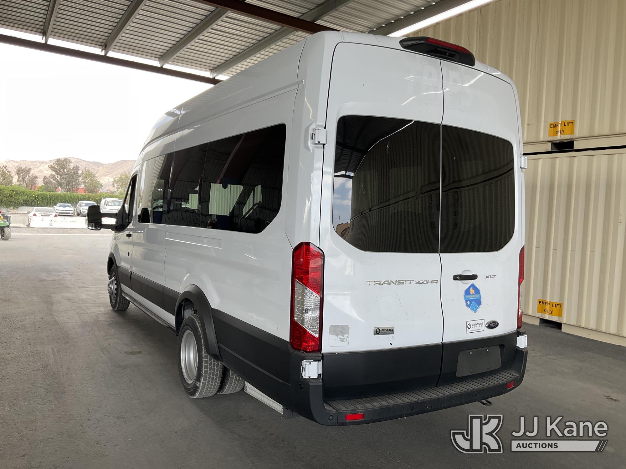 2022 Ford Transit Extended Passenger Van (1628480) - photo 3
