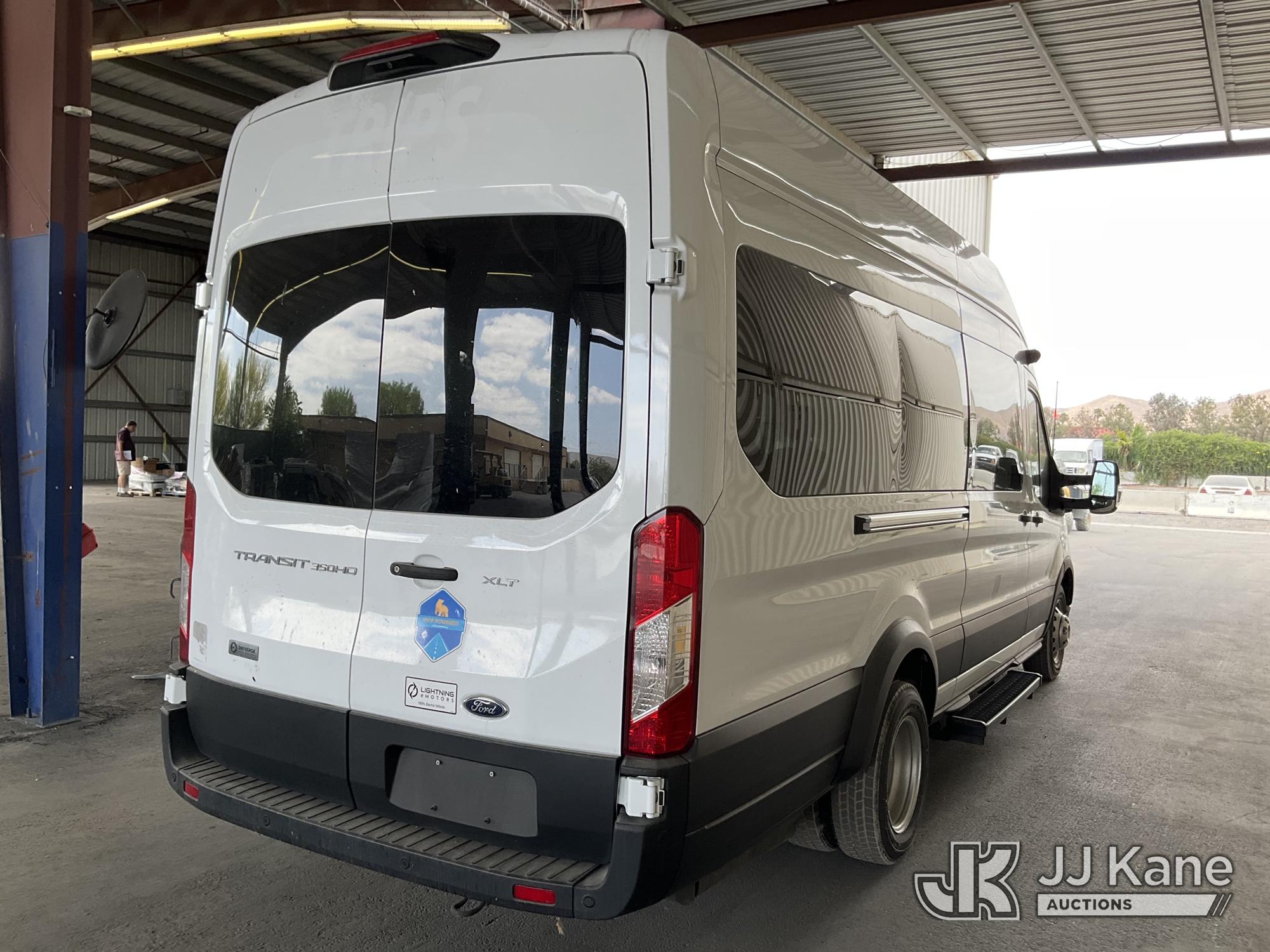 2022 Ford Transit Extended Passenger Van (1628480) - photo 4