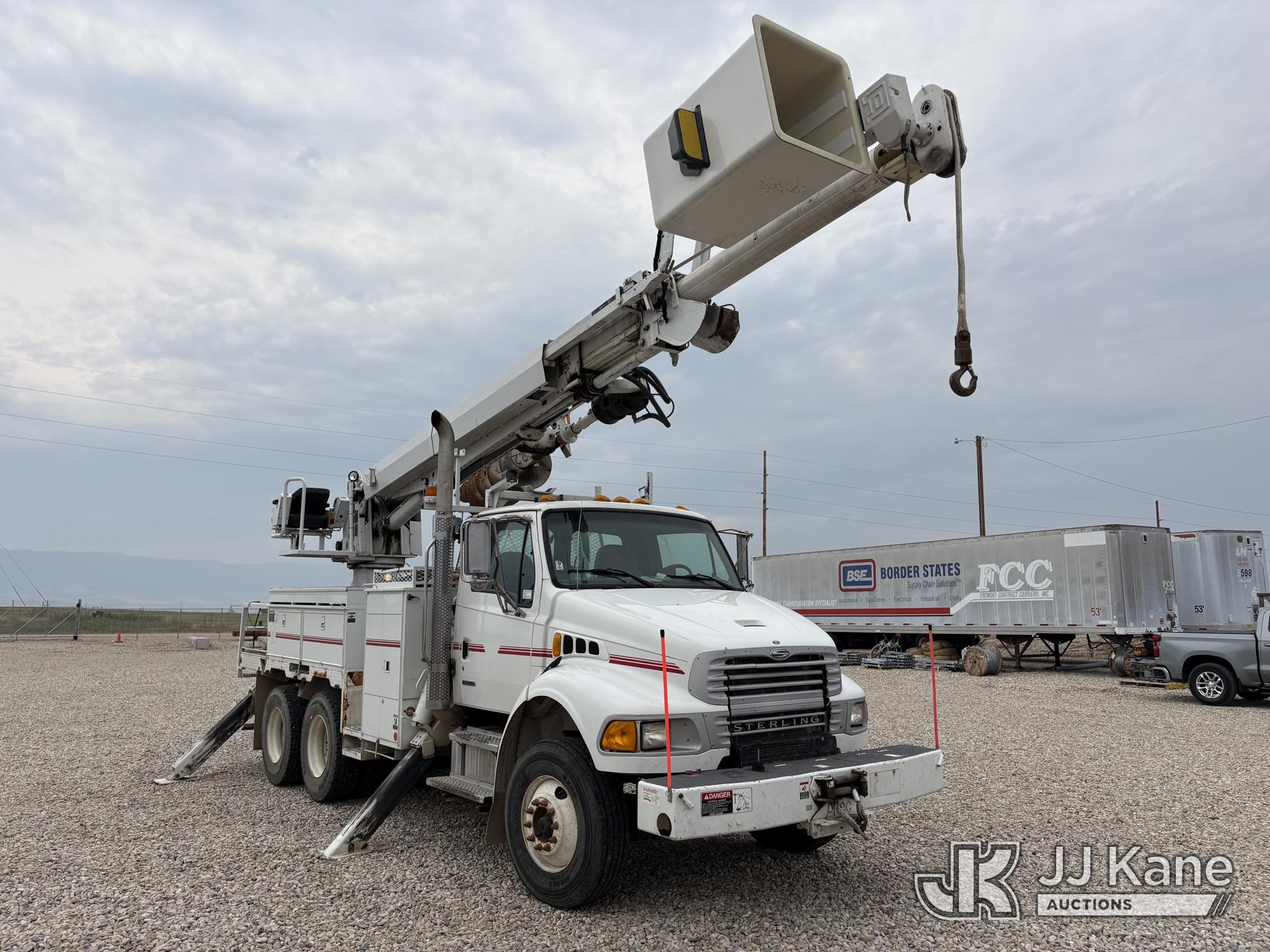Altec DM45TR Digger Derrick On 2006 Sterling Acterra T/A Utility Truck (1628614) - photo 2