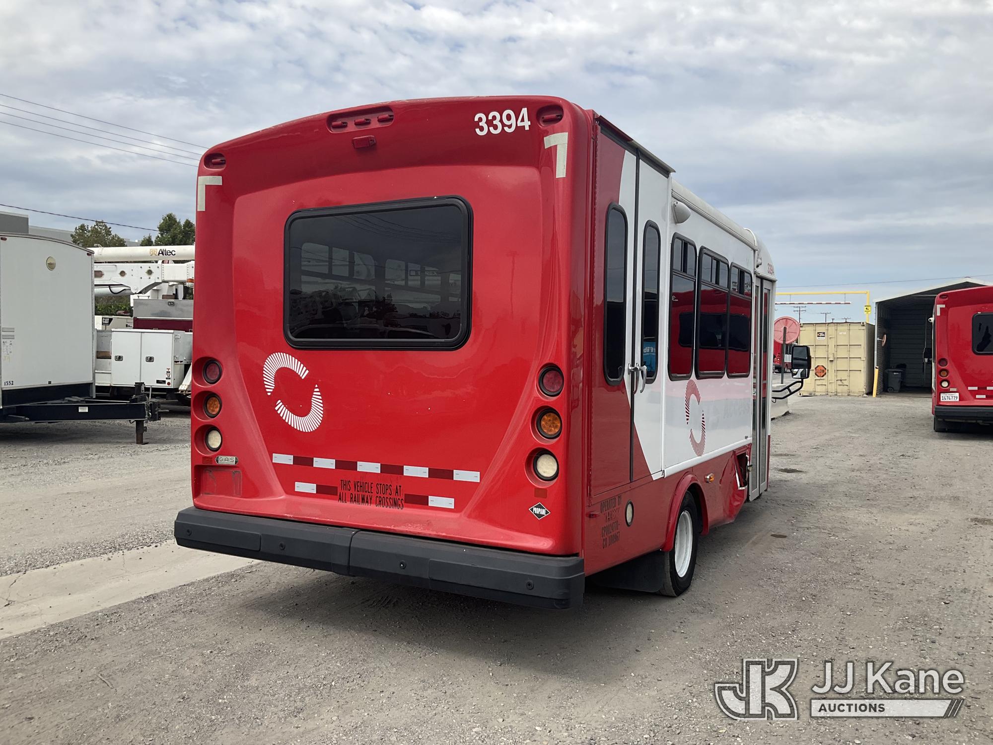 2016 Ford Econoline E-450 Passenger Bus (1628690) - photo 3