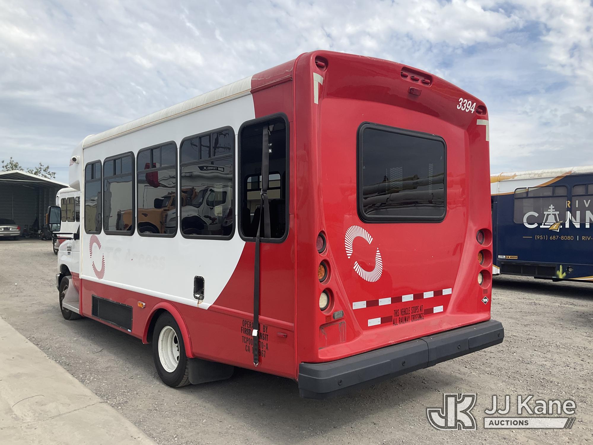 2016 Ford Econoline E-450 Passenger Bus (1628690) - photo 4