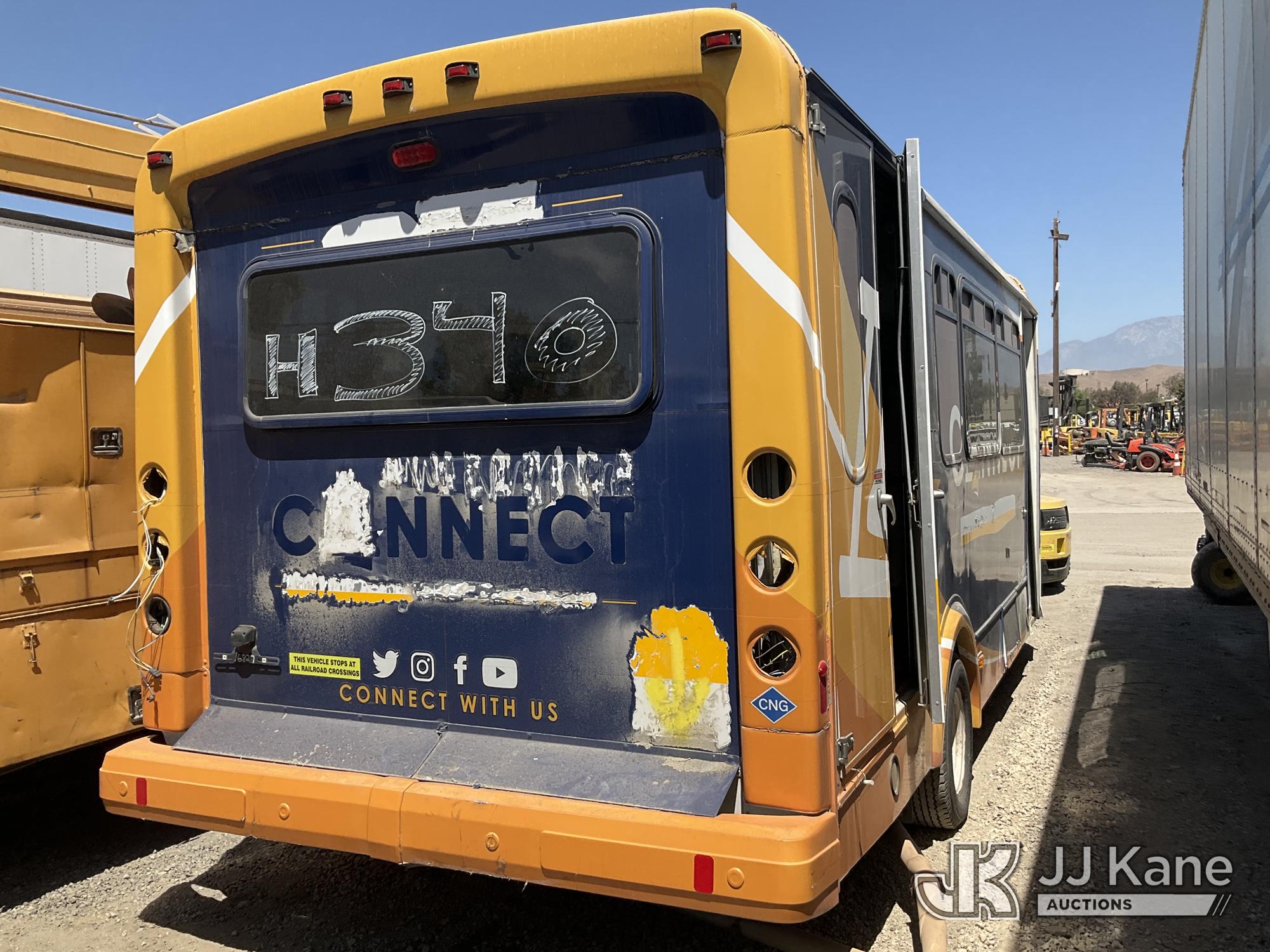2014 Ford Econoline Passenger Bus (1629812) - photo 3