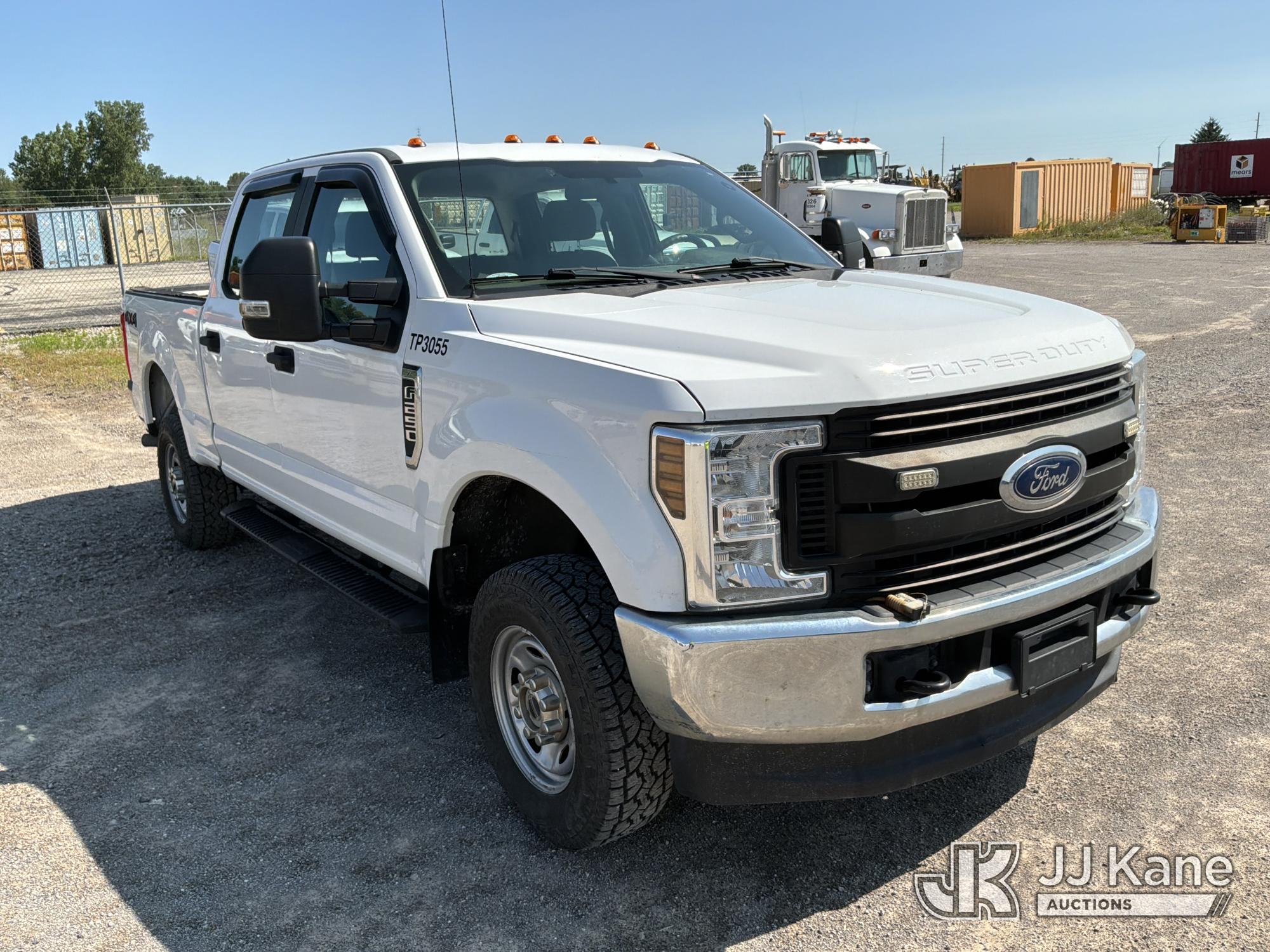 2019 Ford F-250 SD Crew-Cab Pickup Truck (1630450) - photo 2