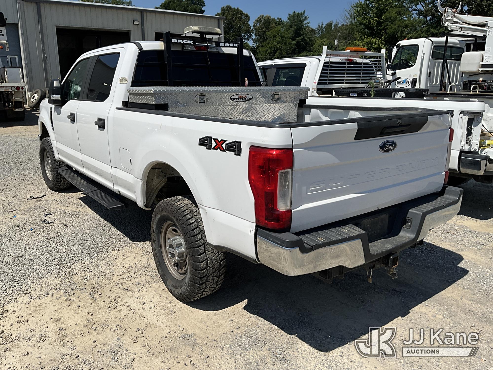 2018 Ford F250 4x4 Crew-Cab Pickup Truck (1630651) - photo 4