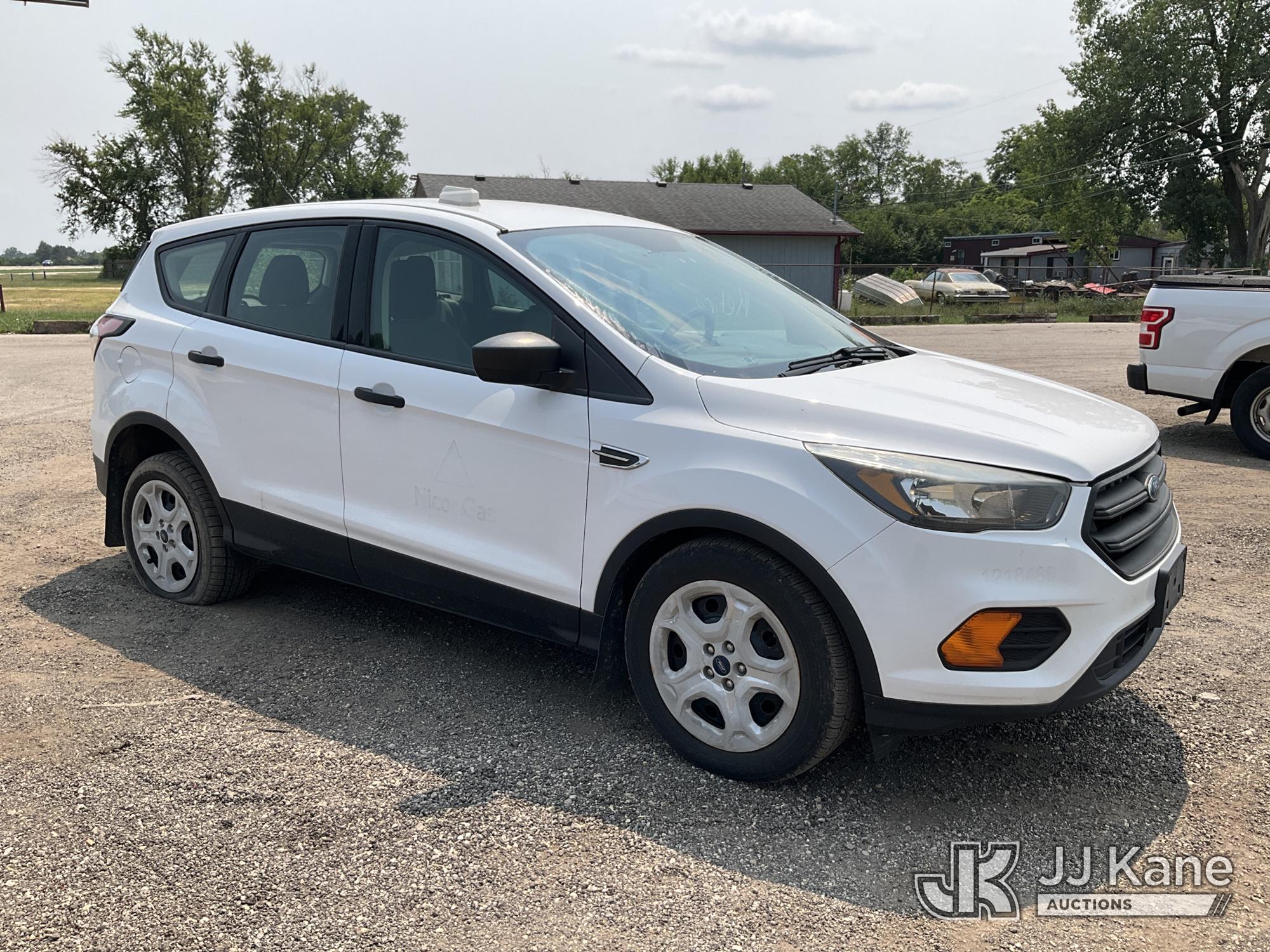 2018 Ford Escape 4-Door Sport Utility Vehicle (1631005) - photo 2