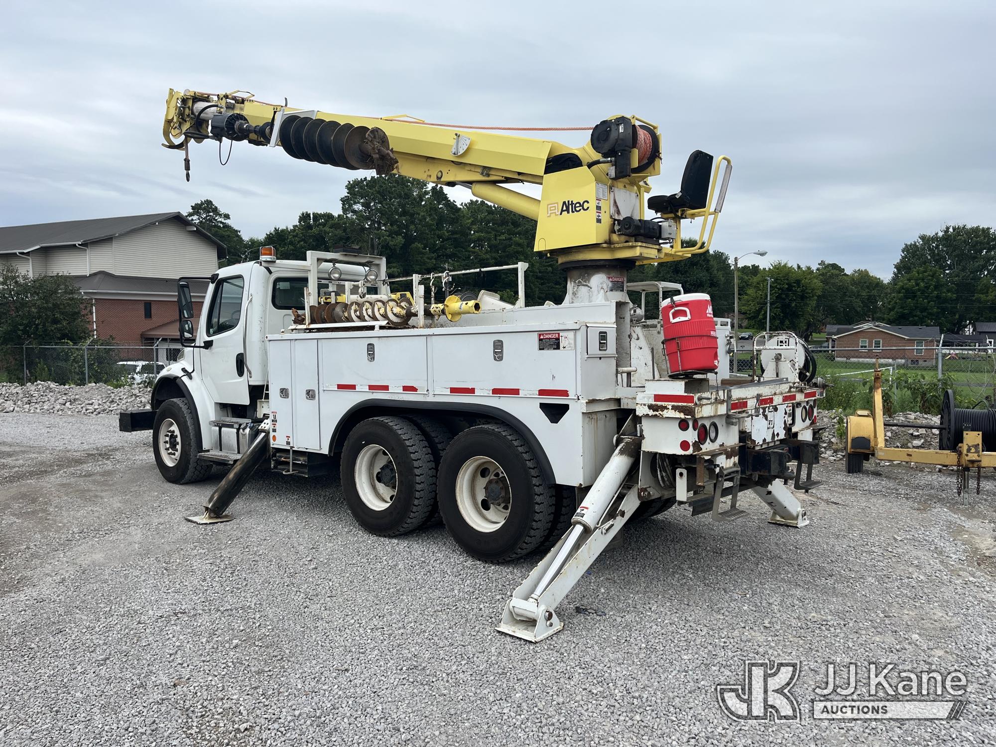 Altec DM47B-TR Digger Derrick On 2014 Freightliner M2 106 T/A Utility Truck (1631063) - photo 3